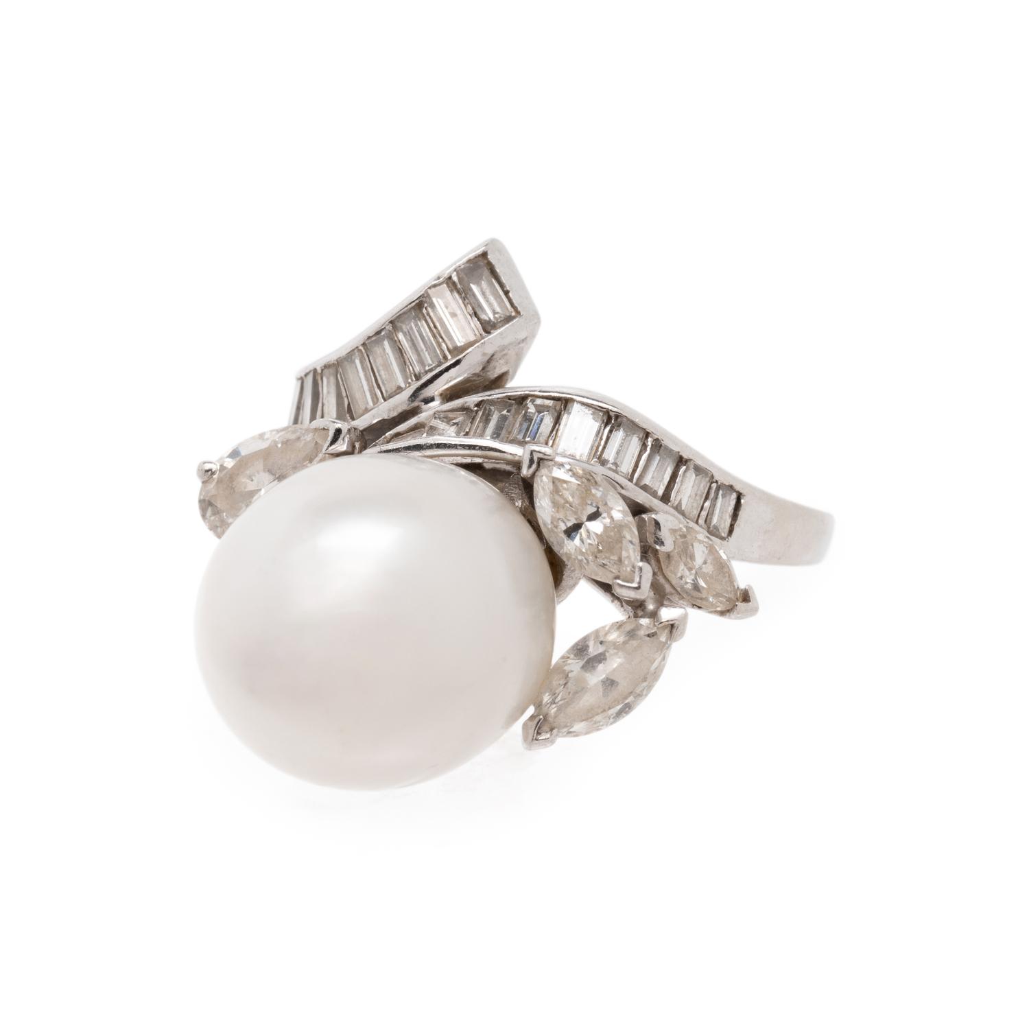 CULTURED SOUTH SEA PEARL AND DIAMOND RING