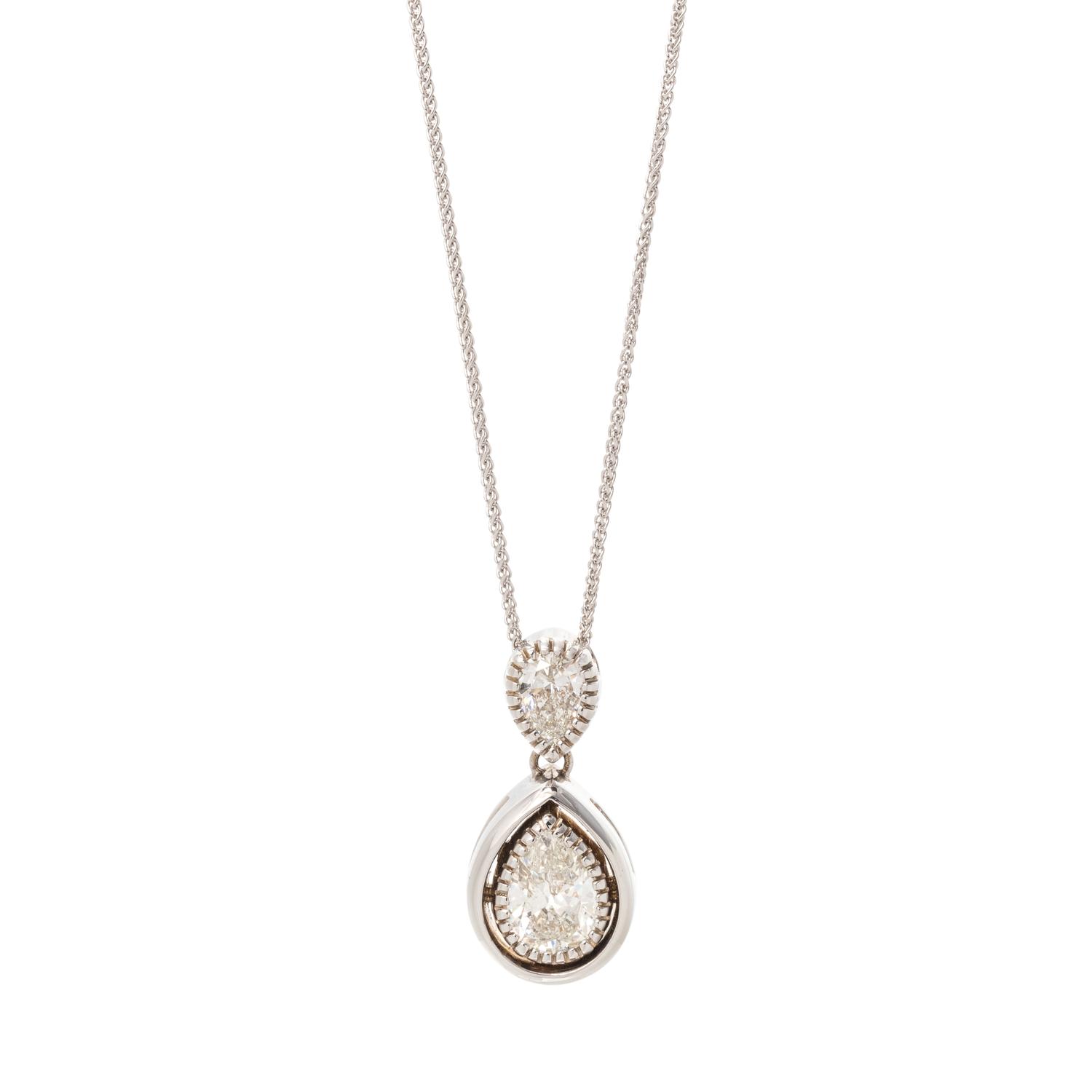 DIAMOND PENDANT/NECKLACE