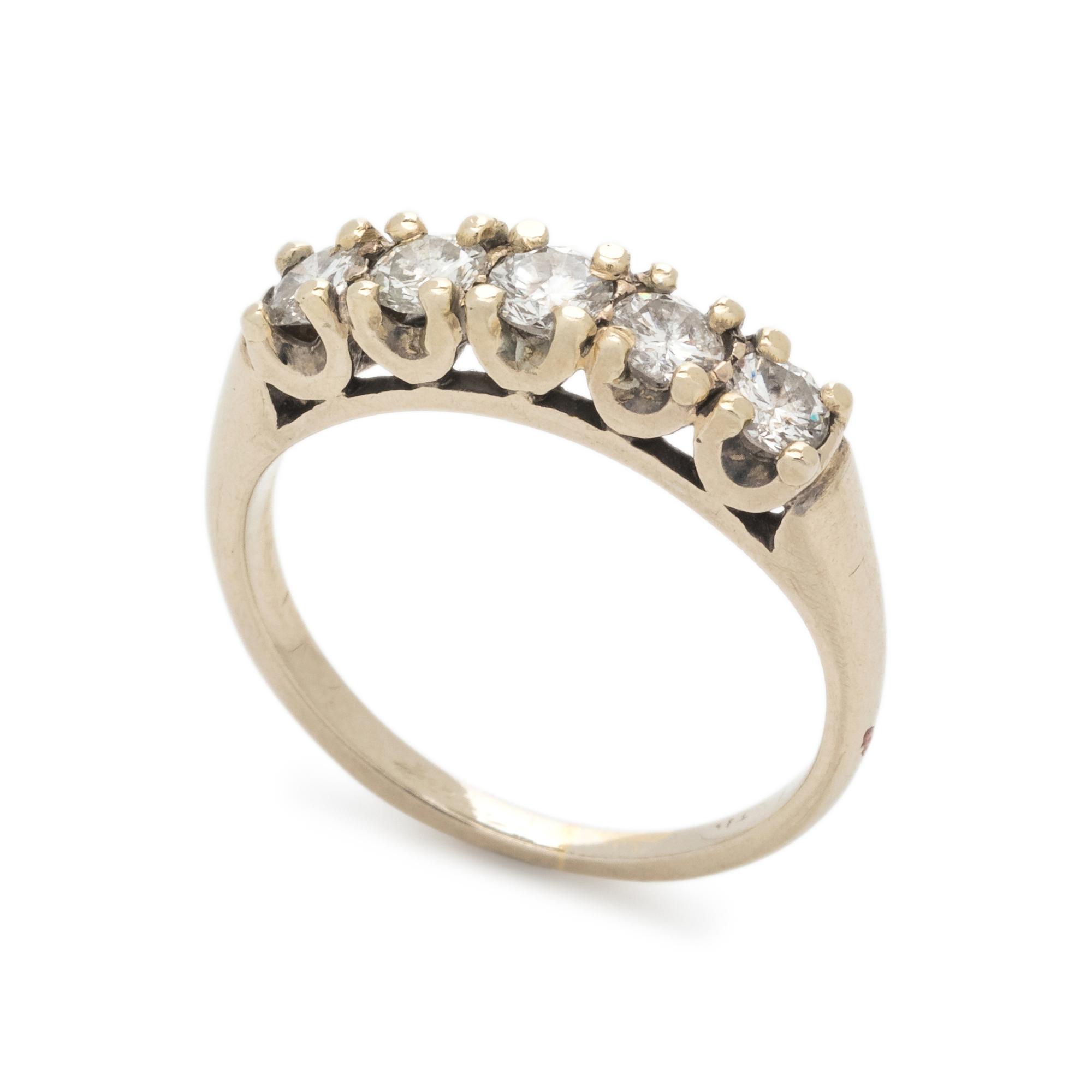 DIAMOND RING