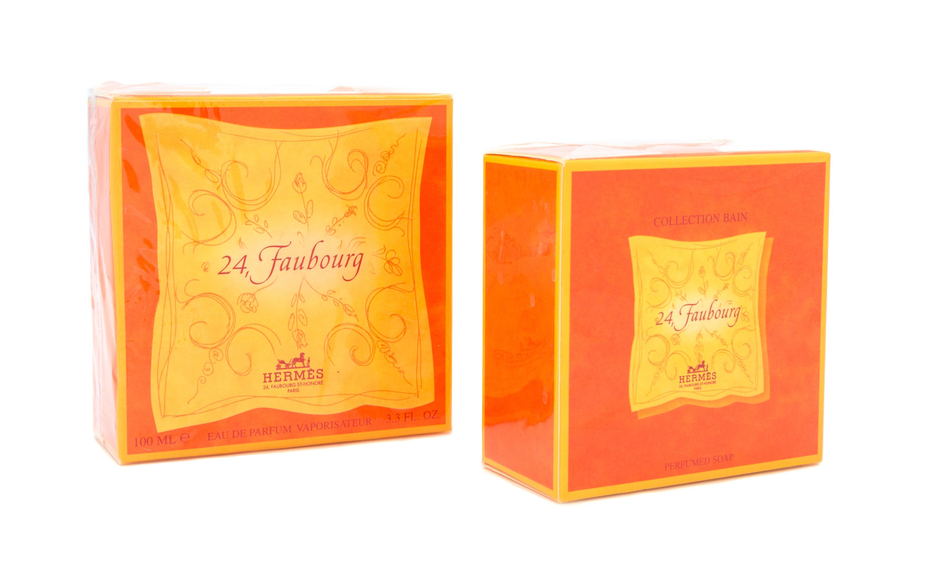 An Hermes Collection Bain Ensemble,