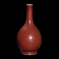 A Chinese Sang-de-Boeuf Glazed Porcelain Bottle Vase, 18th/19th Century 清中期 寶石紅釉賞瓶