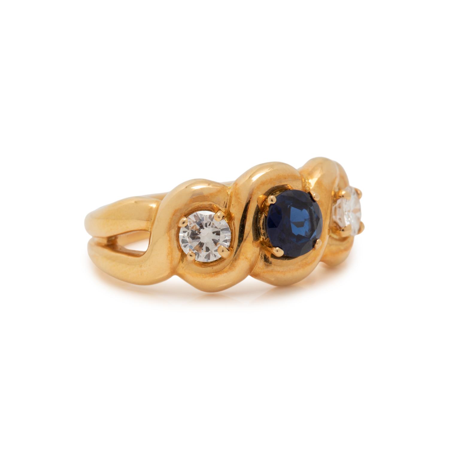 YELLOW GOLD, SAPPHIRE AND DIAMOND RING
