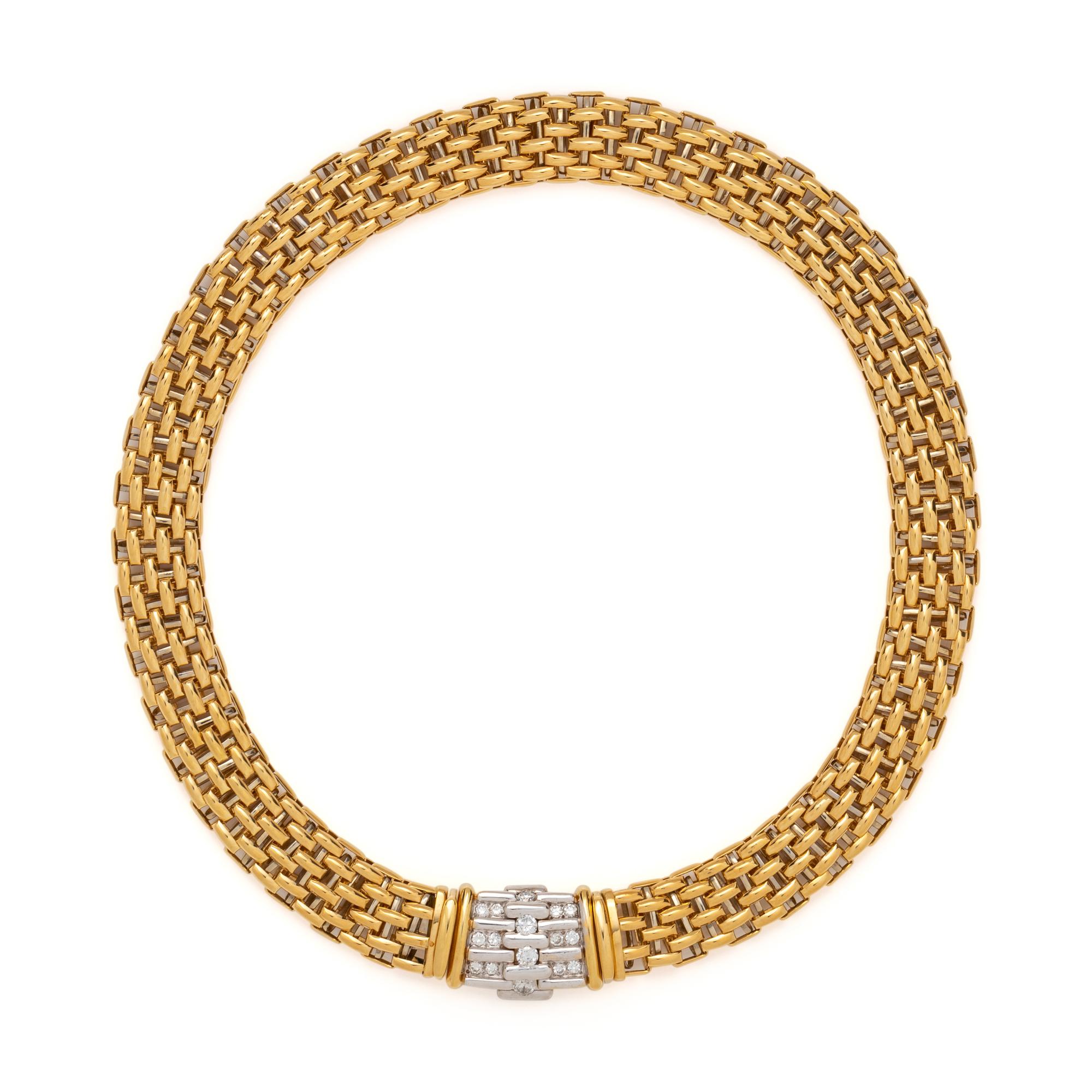 YELLOW GOLD AND DIAMOND NECKLACE