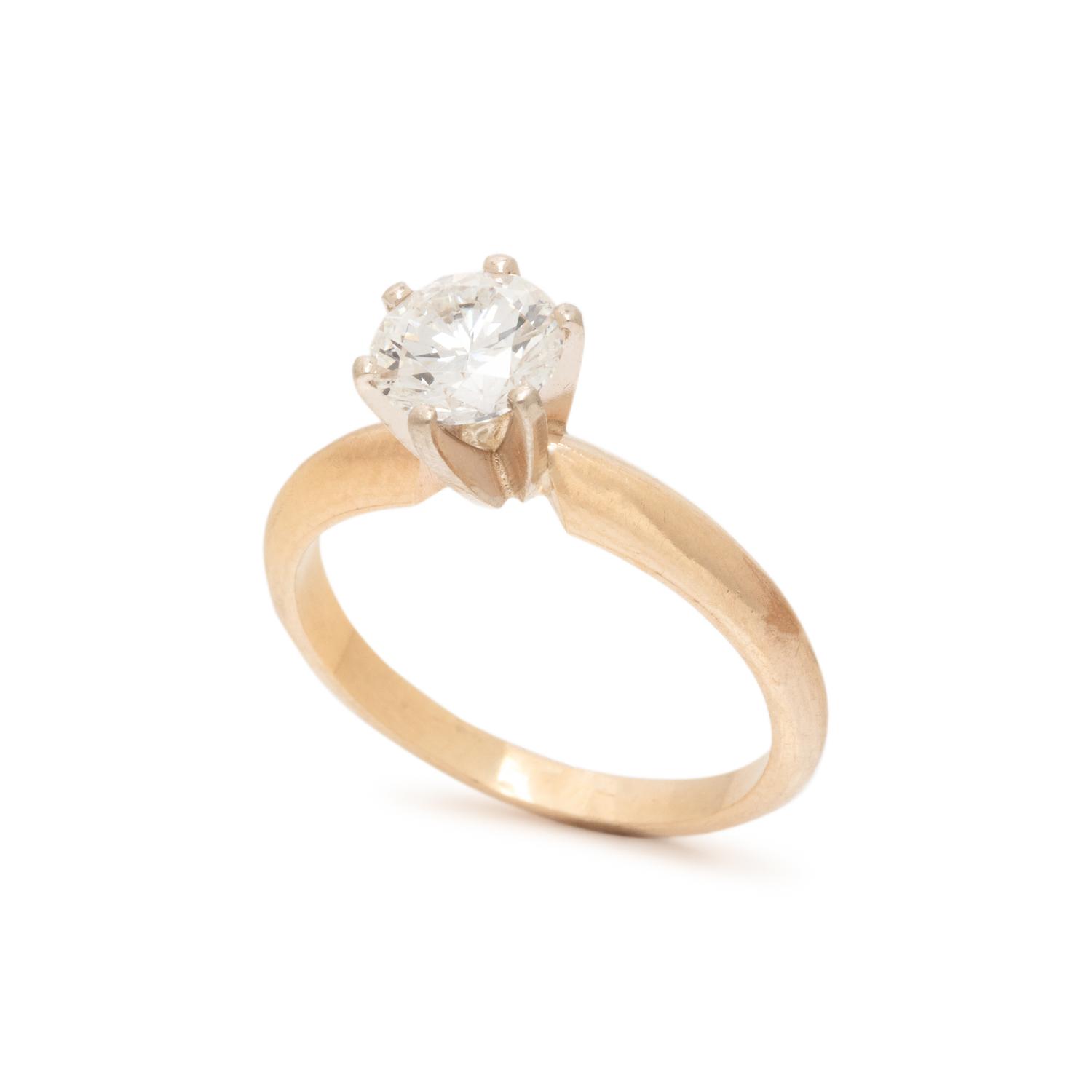 DIAMOND RING
