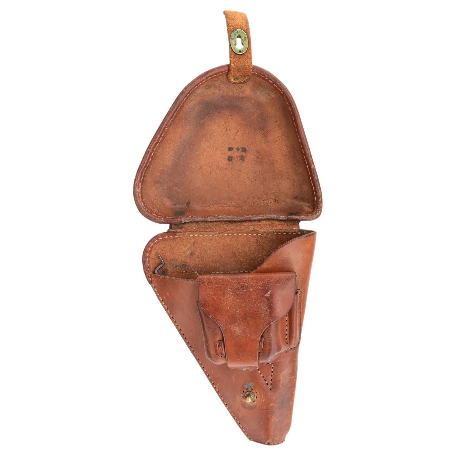 ** Nambu Type 14 in Holster
