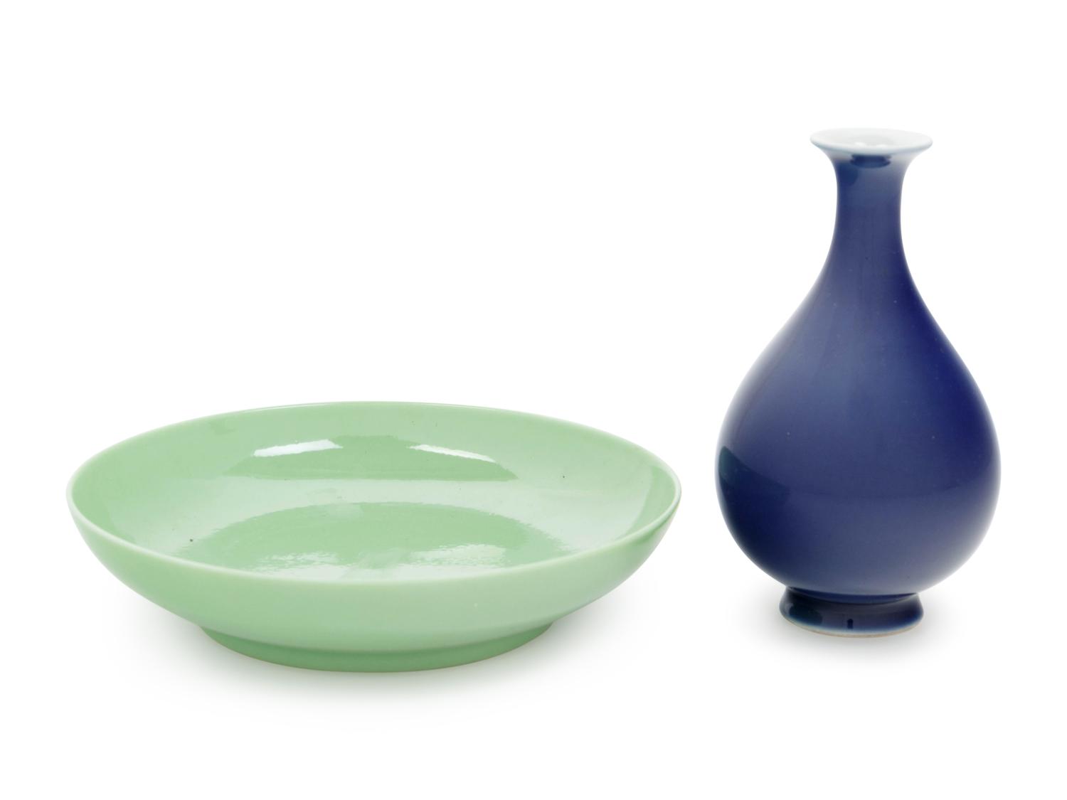 Two Chinese Monochrome Glazed Porcelain Articles