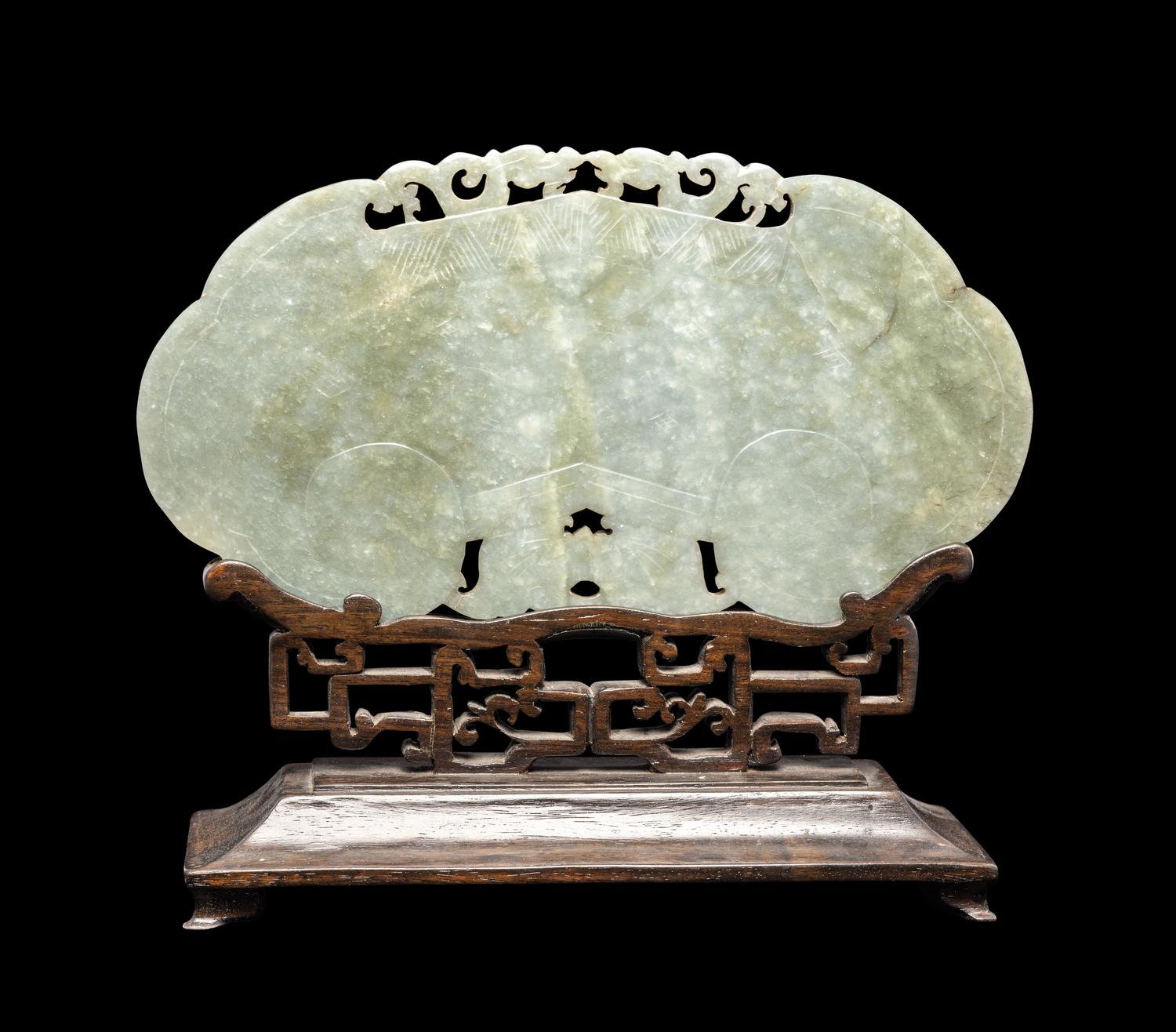 Two Chinese Jade and Jadeite Articles 近代 玉磬及玉瓶