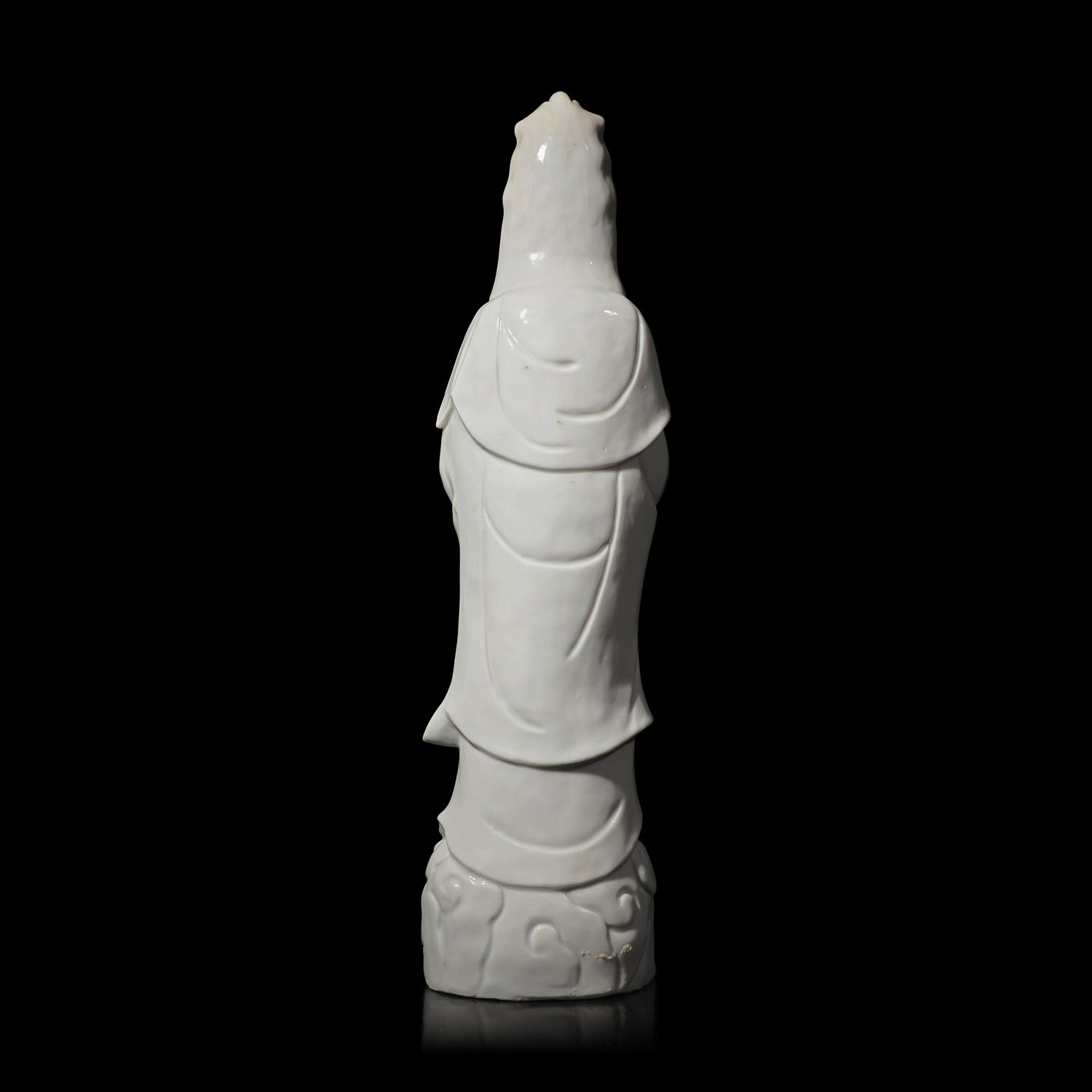 A Chinese Blanc-de-Chine Figure of Guanyin, Late 17th/18th Century 清早期 德化窯觀音