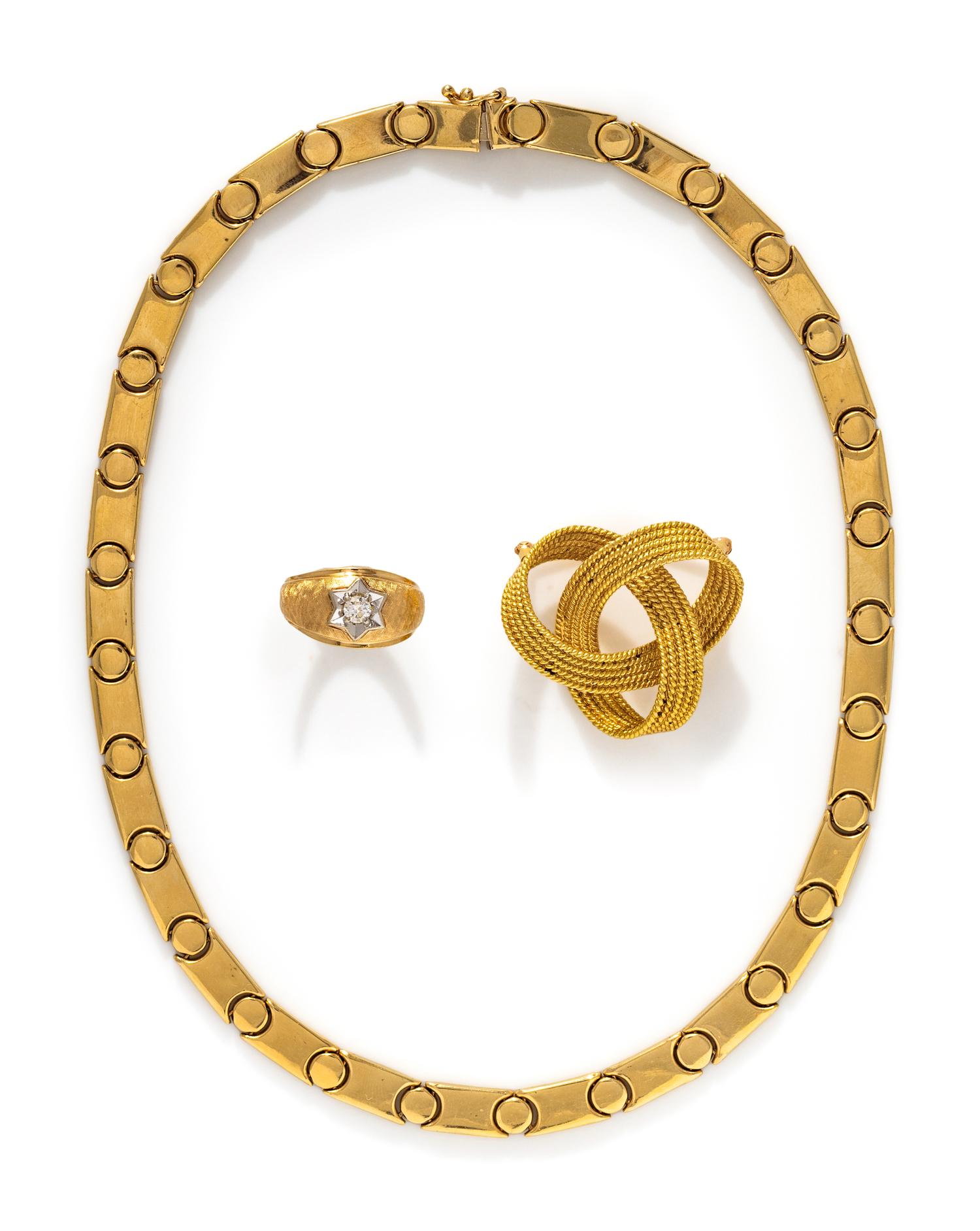 COLLECTION OF YELLOW GOLD JEWELRY