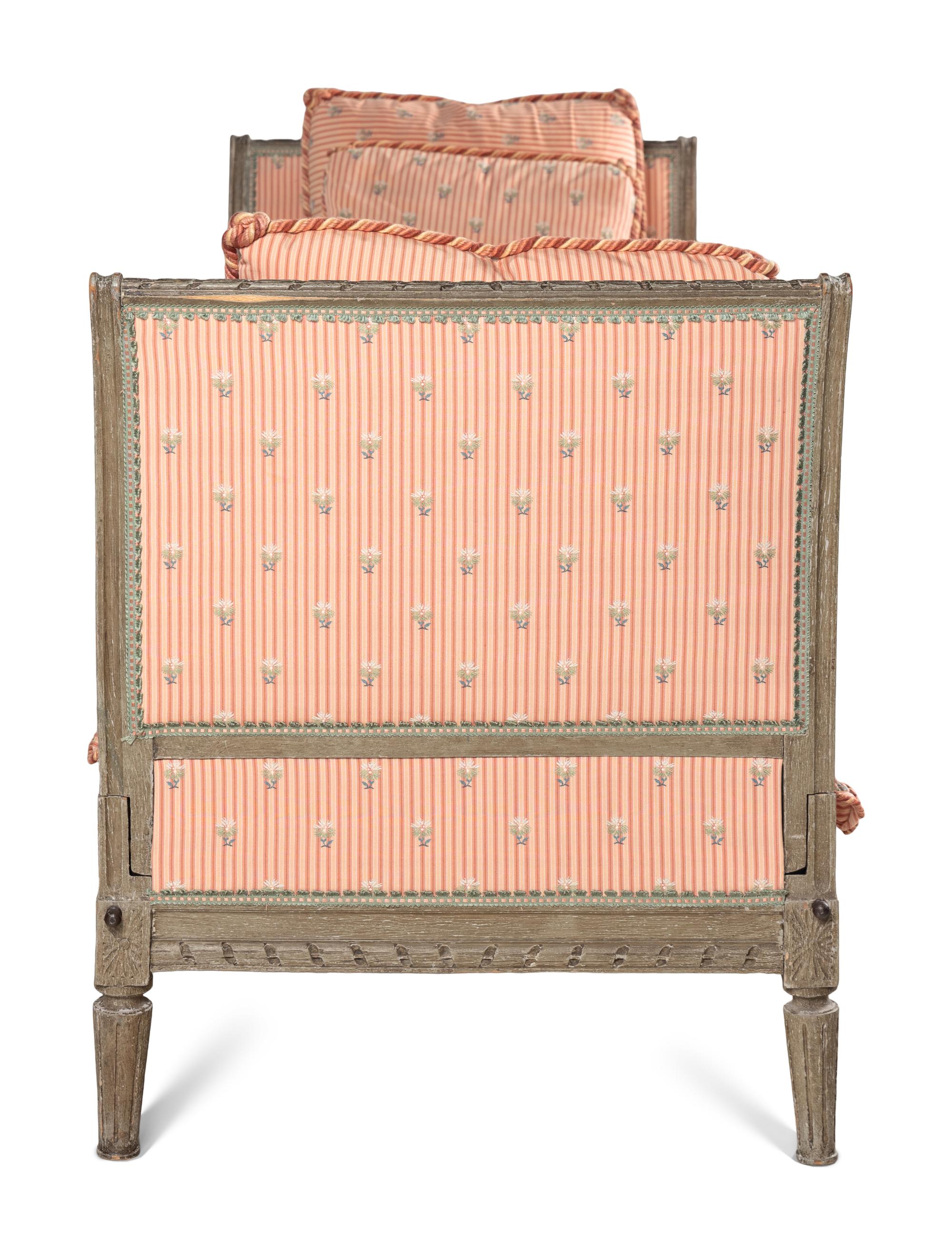 A Louis XVI Gray Painted Daybed