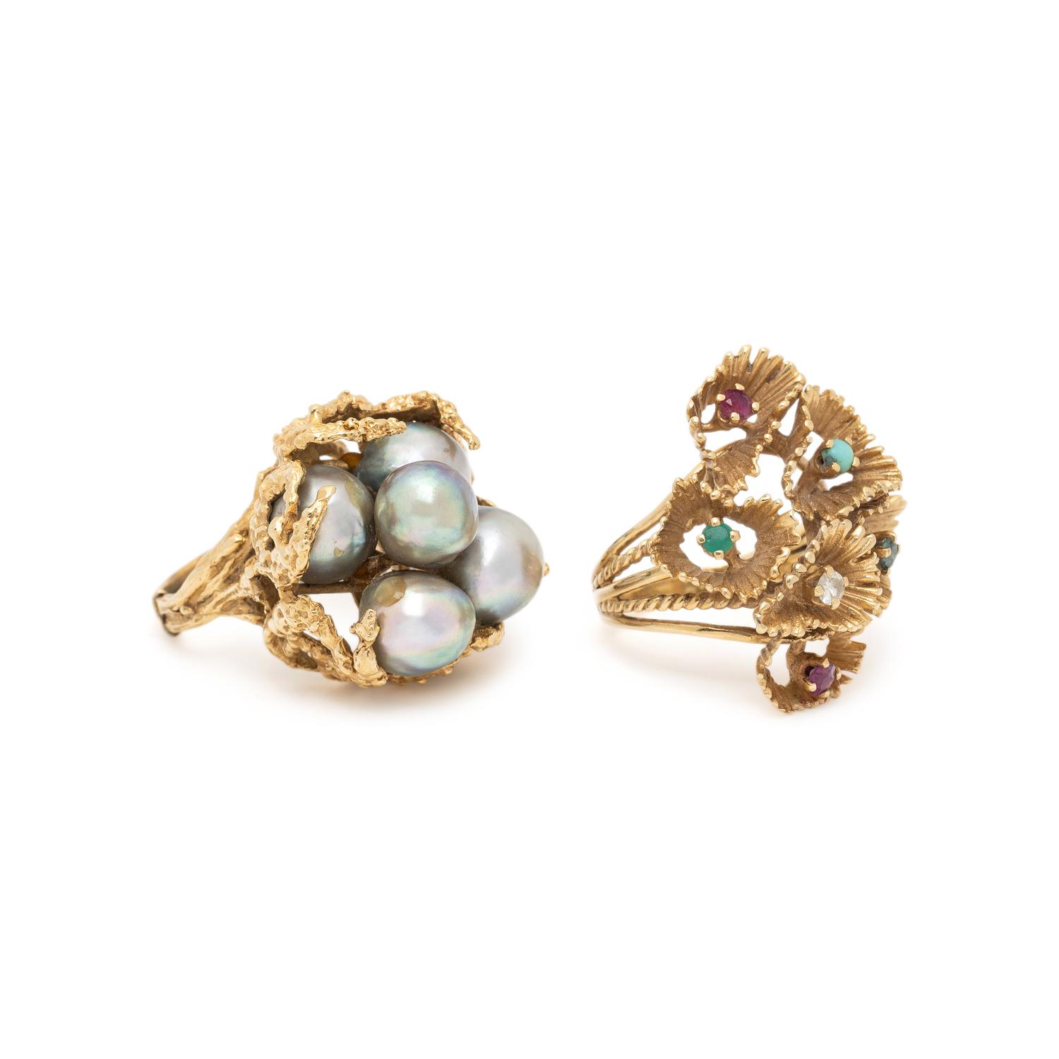 TWO YELLOW GOLD AND GEMSTONE RINGS