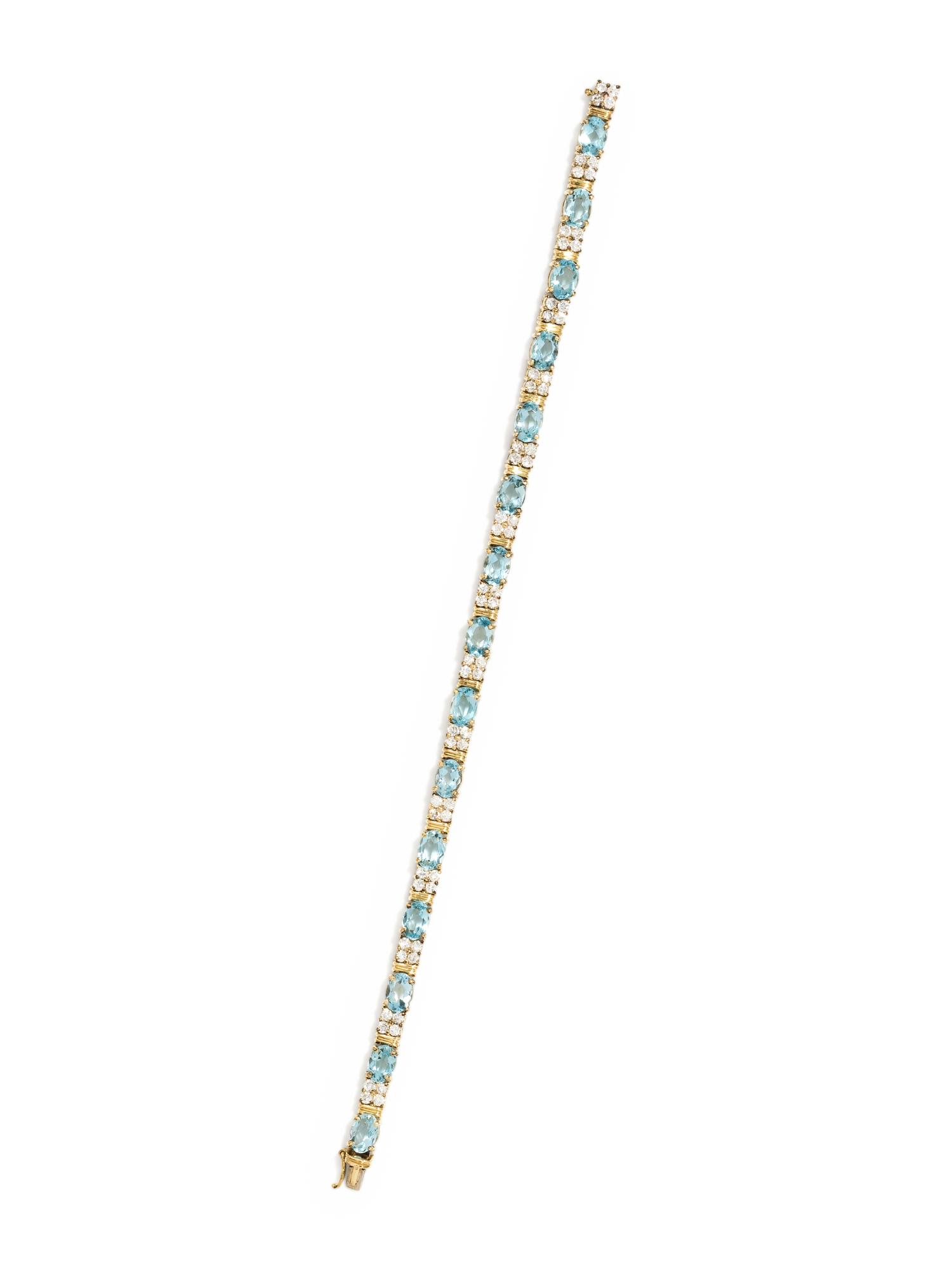 AQUAMARINE AND DIAMOND BRACELET