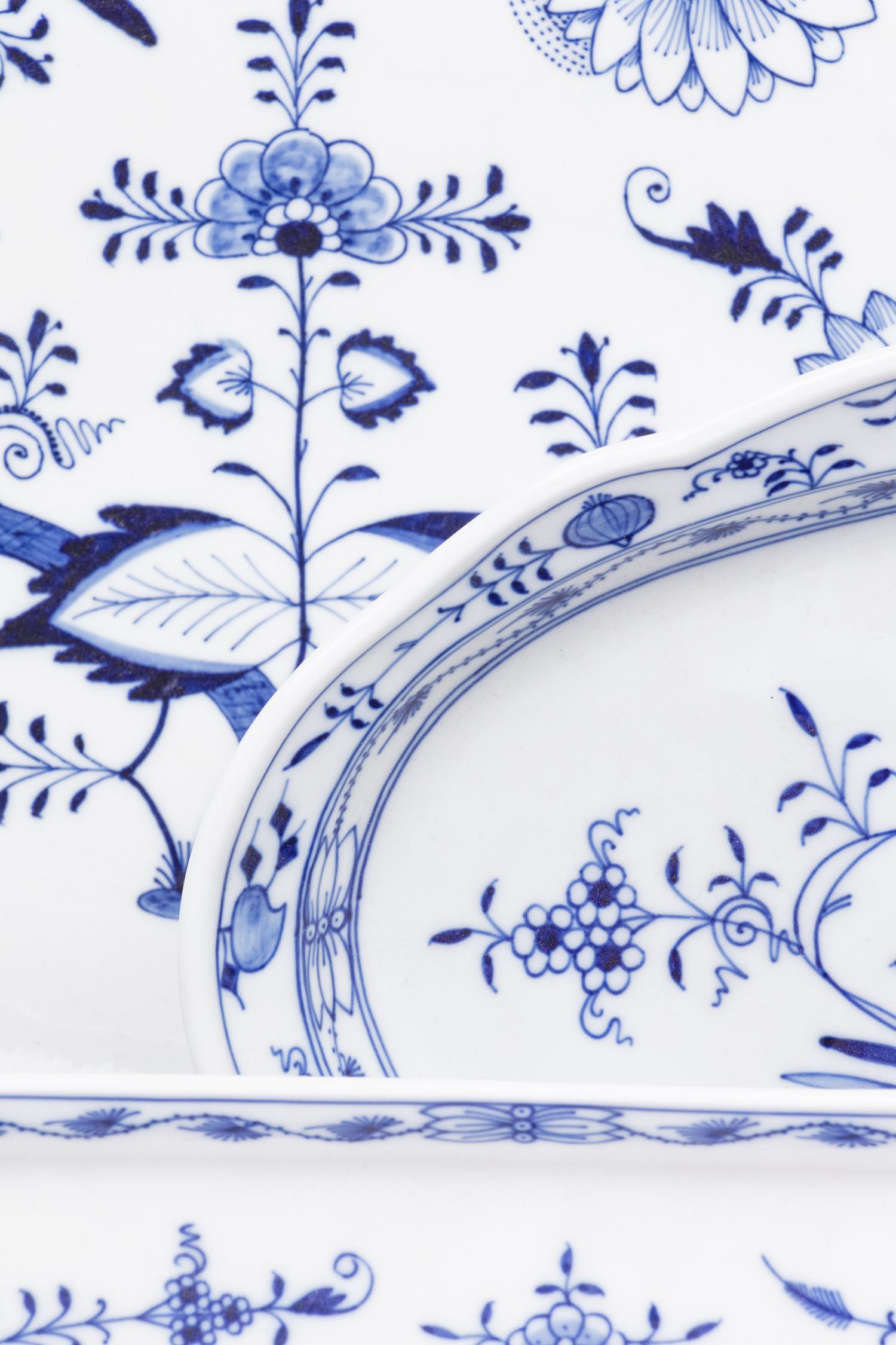 Six Meissen Blue Onion Porcelain Serving Articles