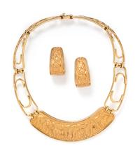CARRERA Y CARRERA, YELLOW GOLD ELEPHANT MOTIF SET