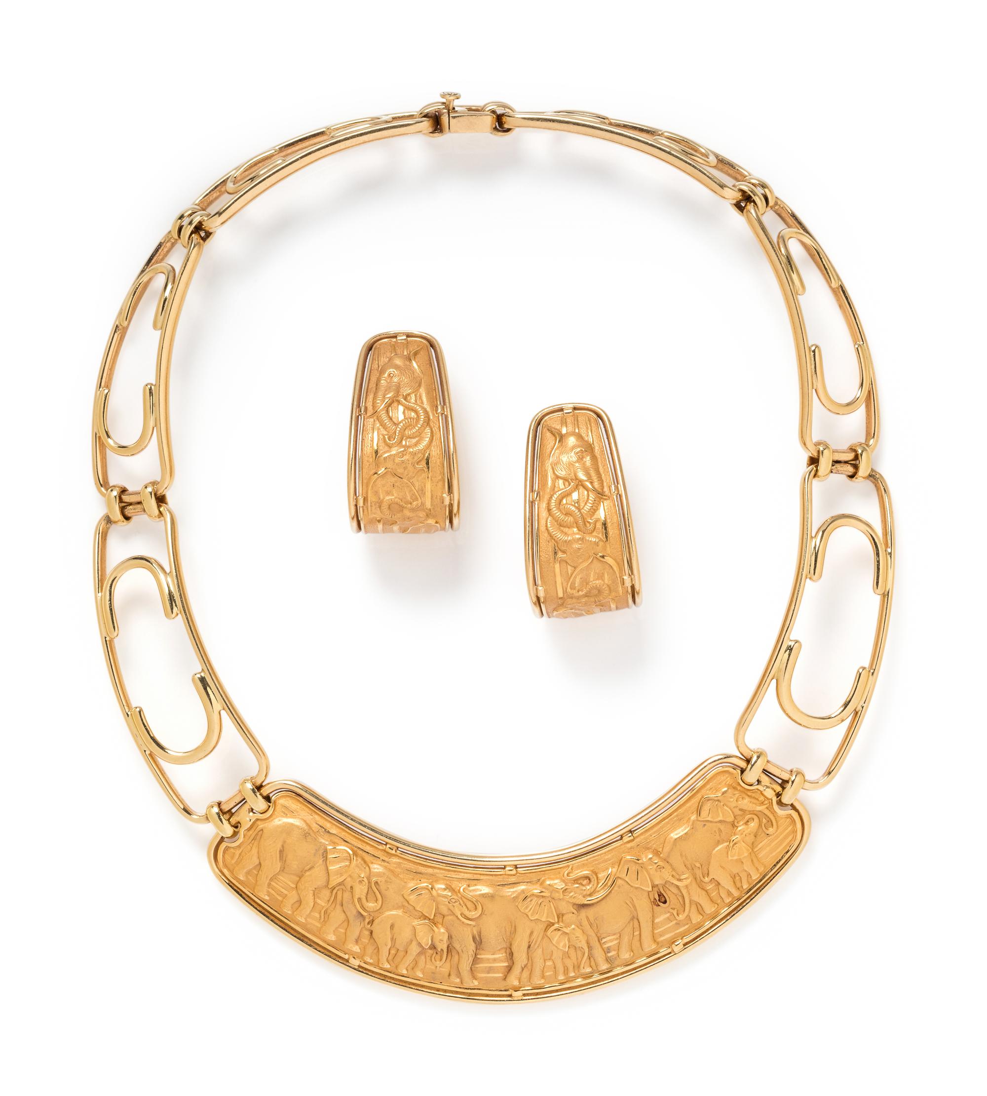 CARRERA Y CARRERA, YELLOW GOLD ELEPHANT MOTIF SET