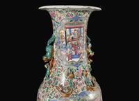 A massive Chinese export famille rose-decorated vase, second half 19th century 外銷瓷粉彩大瓶 十九世紀