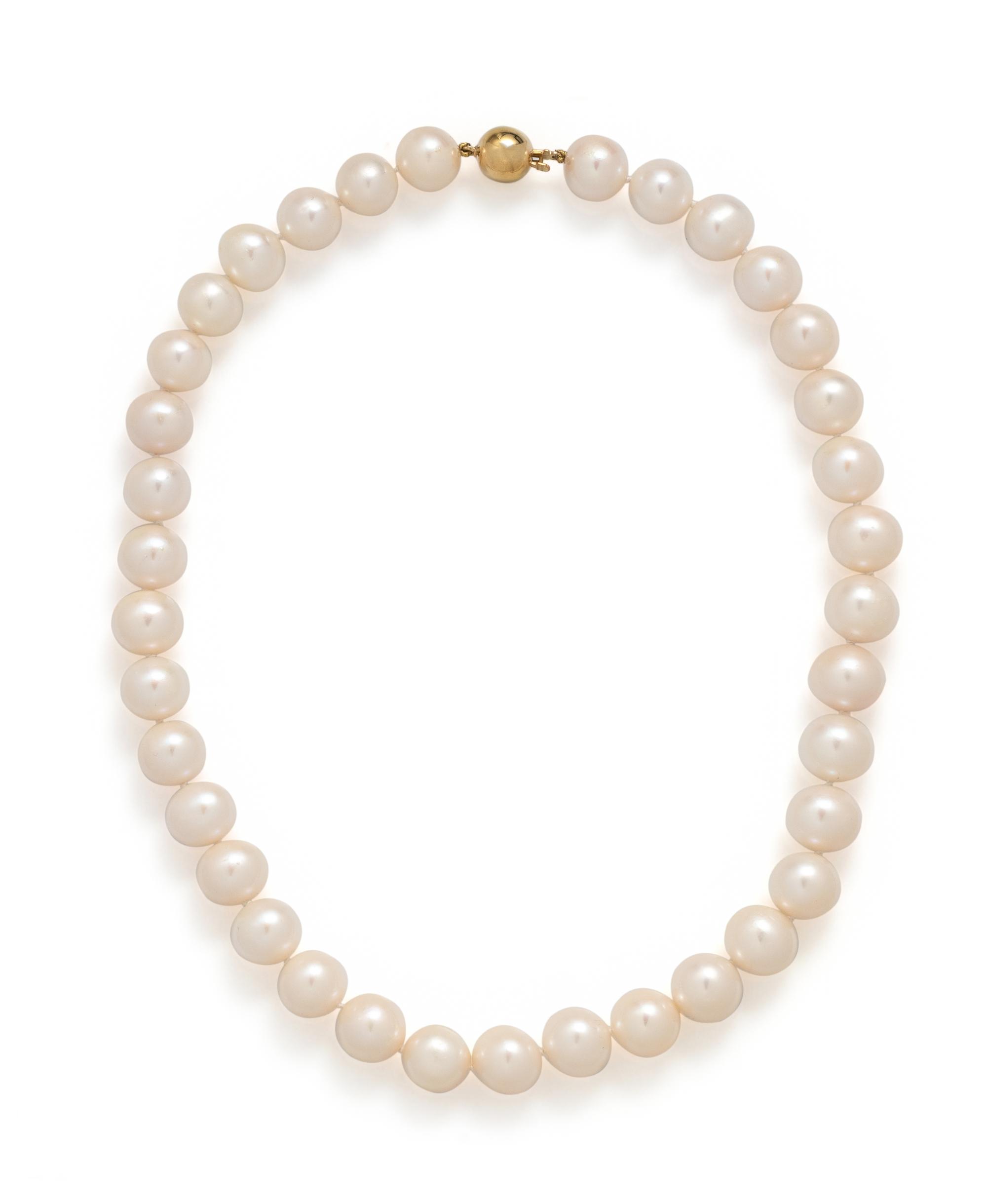 CULTURED SOUTH SEA PEARL NECKLACE