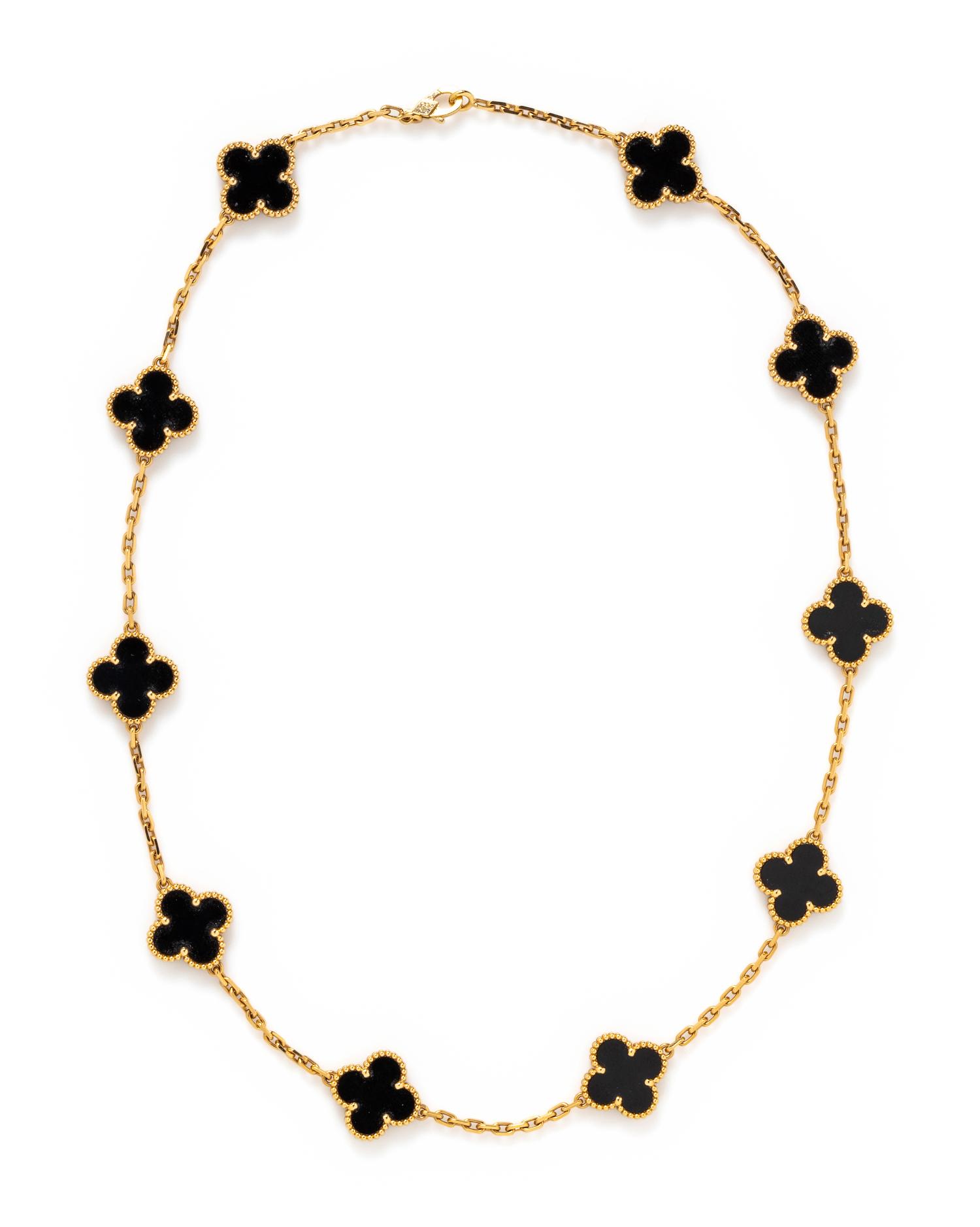 VAN CLEEF & ARPELS, YELLOW GOLD AND ONYX 'VINTAGE ALHAMBRA' NECKLACE