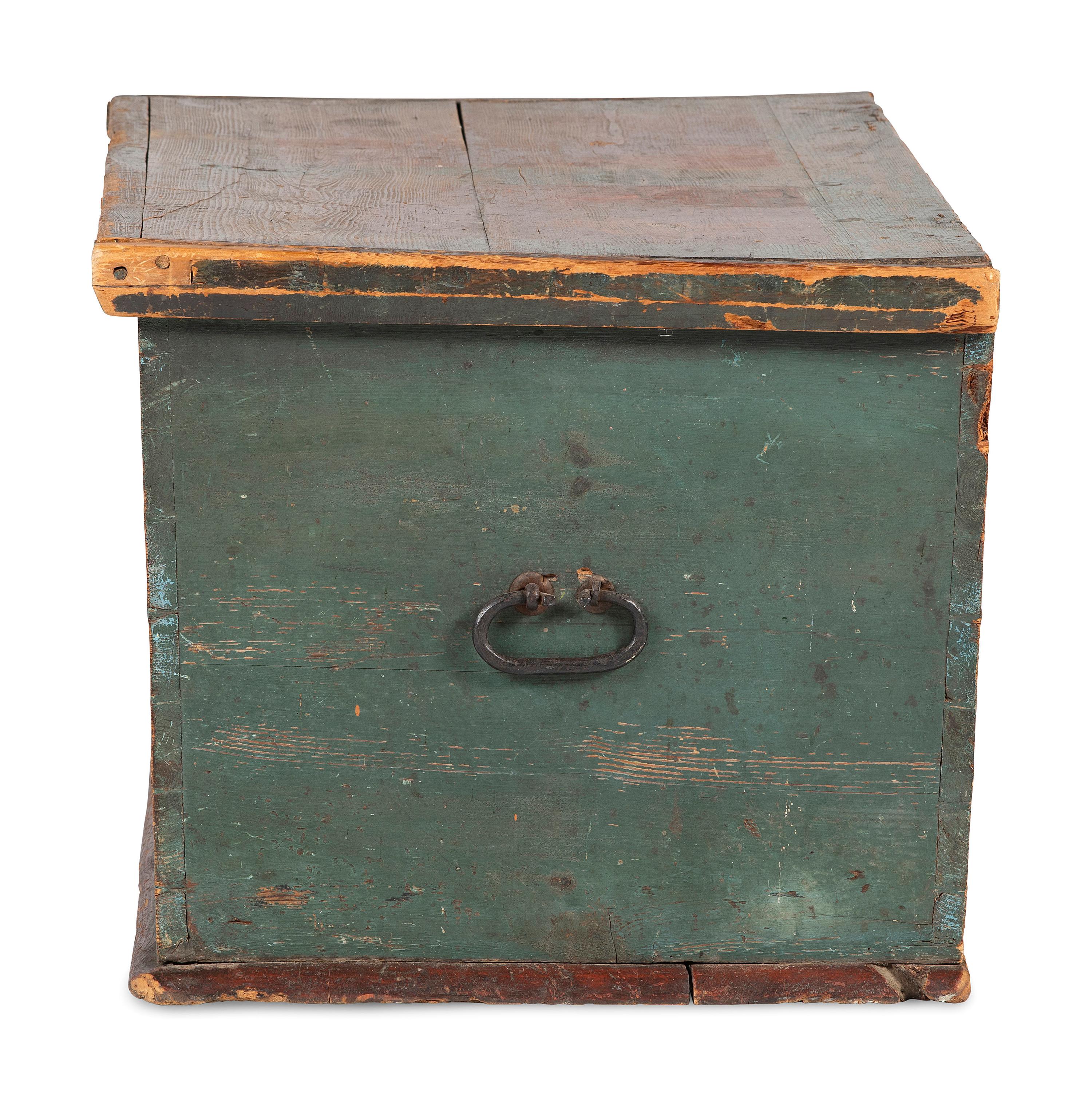 A Country Painted Yellow Pine Storage Chest