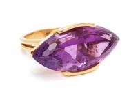 A Yellow Gold and Amethyst Ring,
