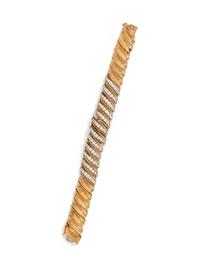 YELLOW GOLD AND DIAMOND SURPRISE WRISTWATCH