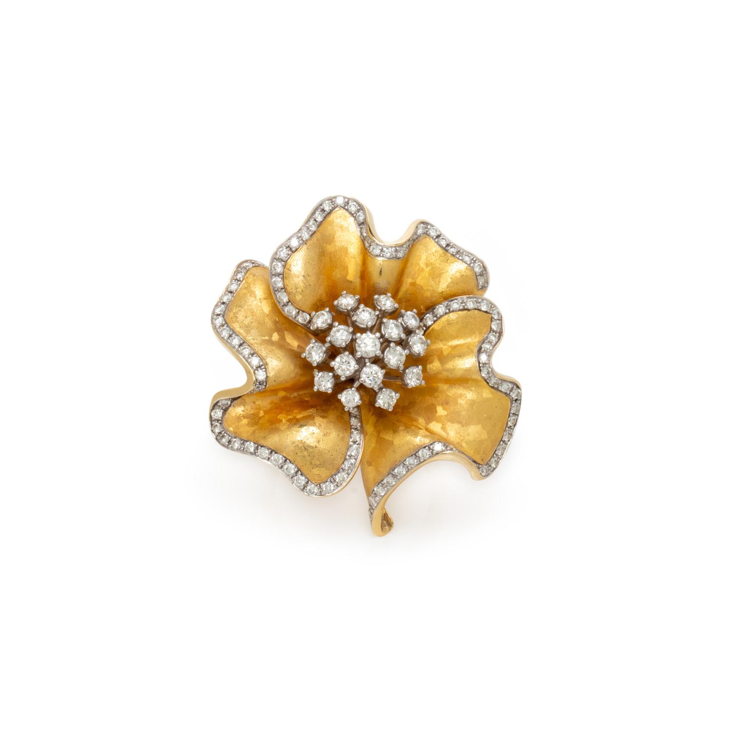YELLOW GOLD AND DIAMOND FLOWER RING