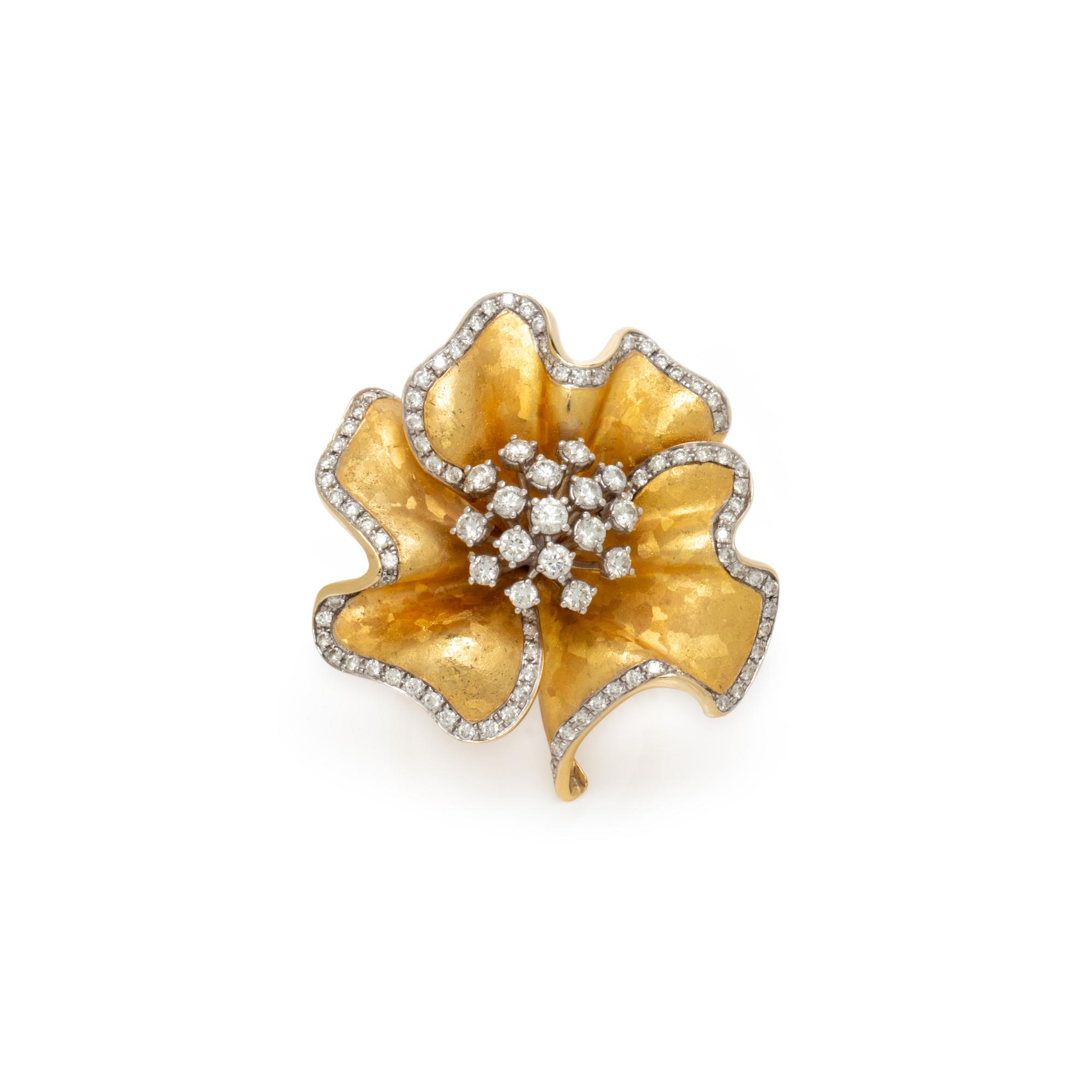 YELLOW GOLD AND DIAMOND FLOWER RING