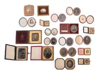 [EARLY PHOTOGRAPHY]. 21 assorted velvet image cases.