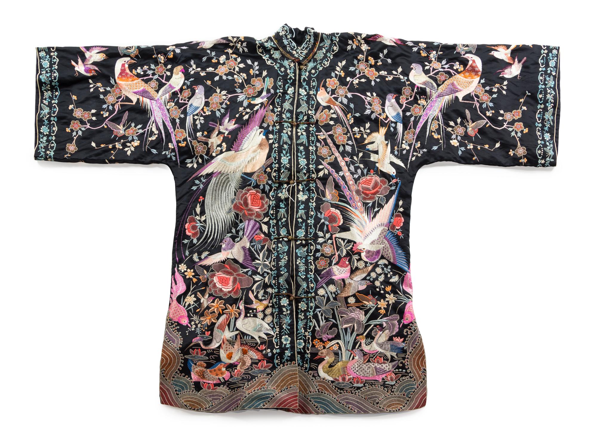 A Chinese Black Silk Robe LATE 19TH/EARLY 20TH CENTURY Length 42 inches. — LATE 19TH/EARLY 20TH CENTURY