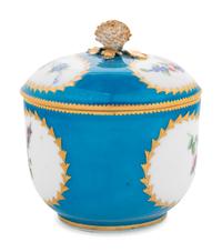 A Vincennes Bleu Céleste Porcelain Sugar Bowl and Cover ( Pot à Sucre et son Couvercle )
