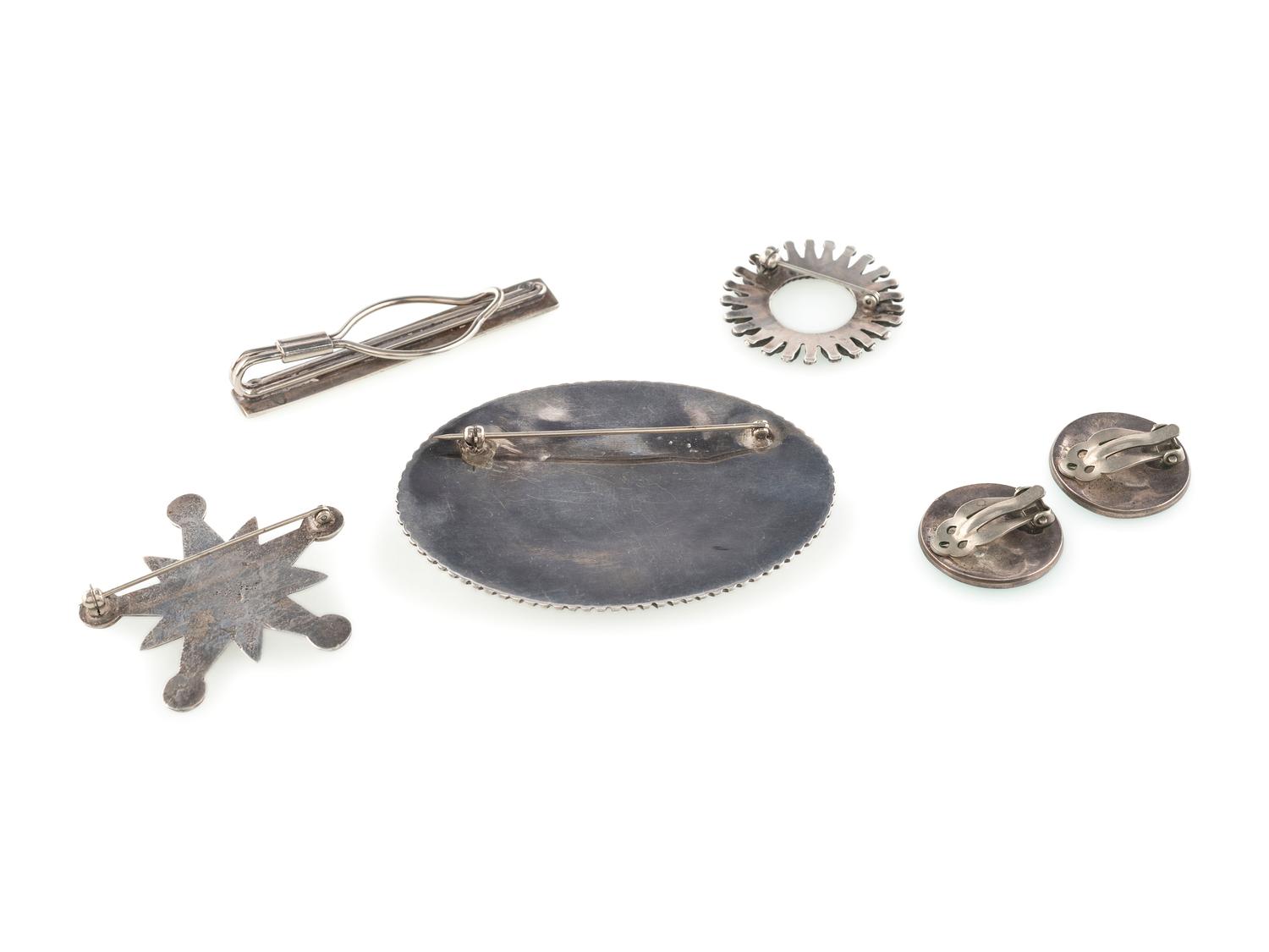 Navajo and Zuni Jewelry