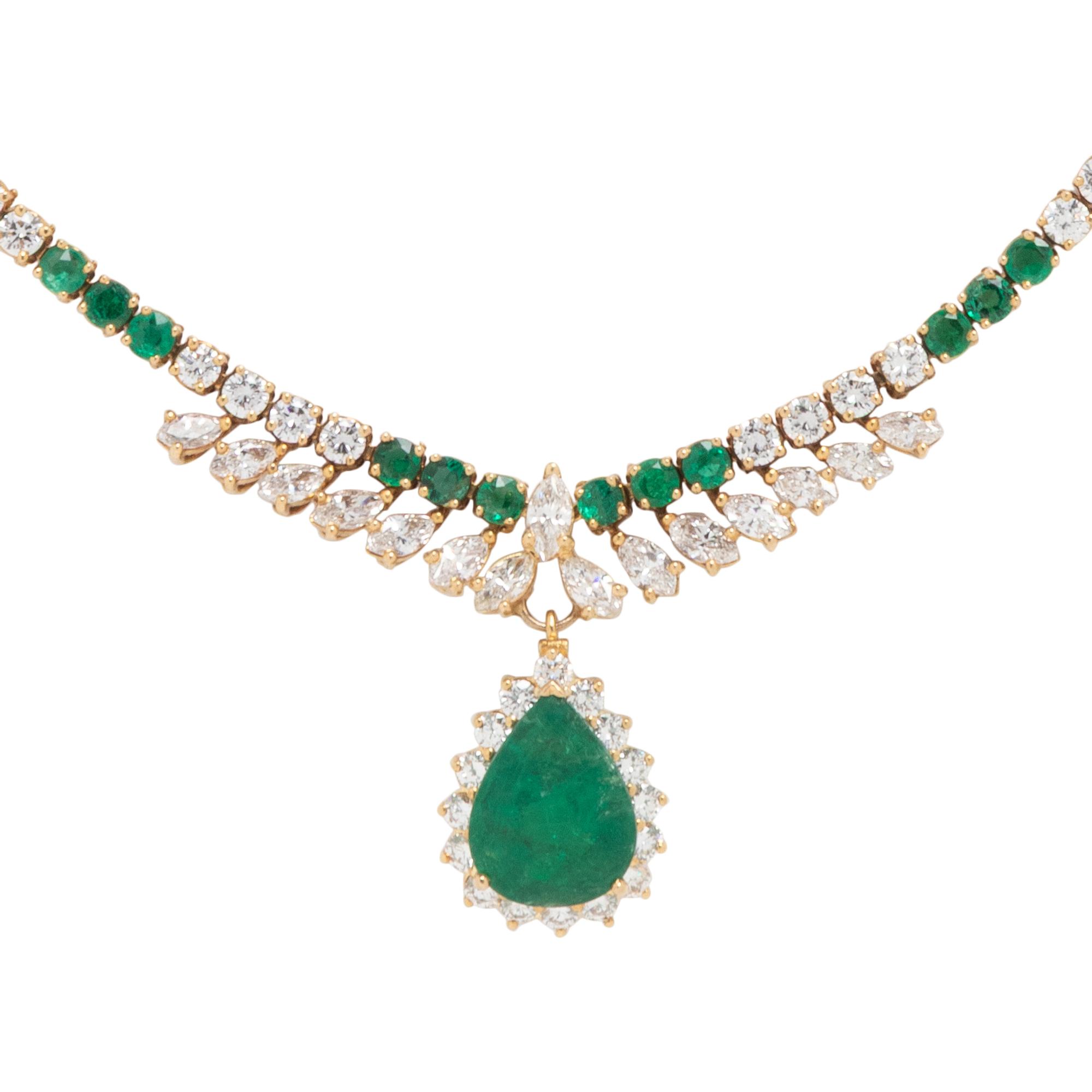 EMERALD, DIAMOND AND YELLOW GOLD NECKLACE