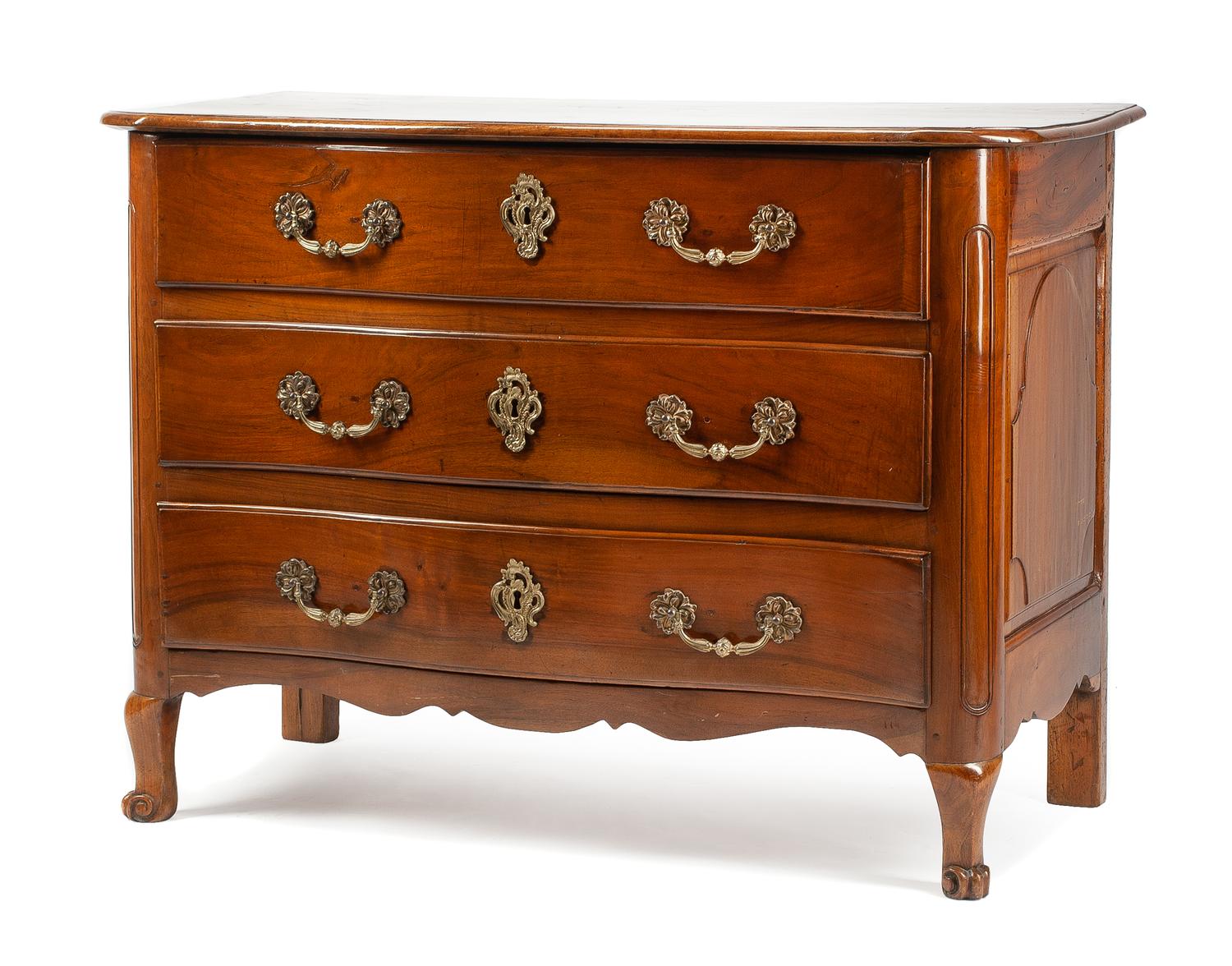 A French Provincial Walnut Commode Height 37 1/2 x width 50 1/2 x depth 23 1/4 inches. — 18TH CENTURY