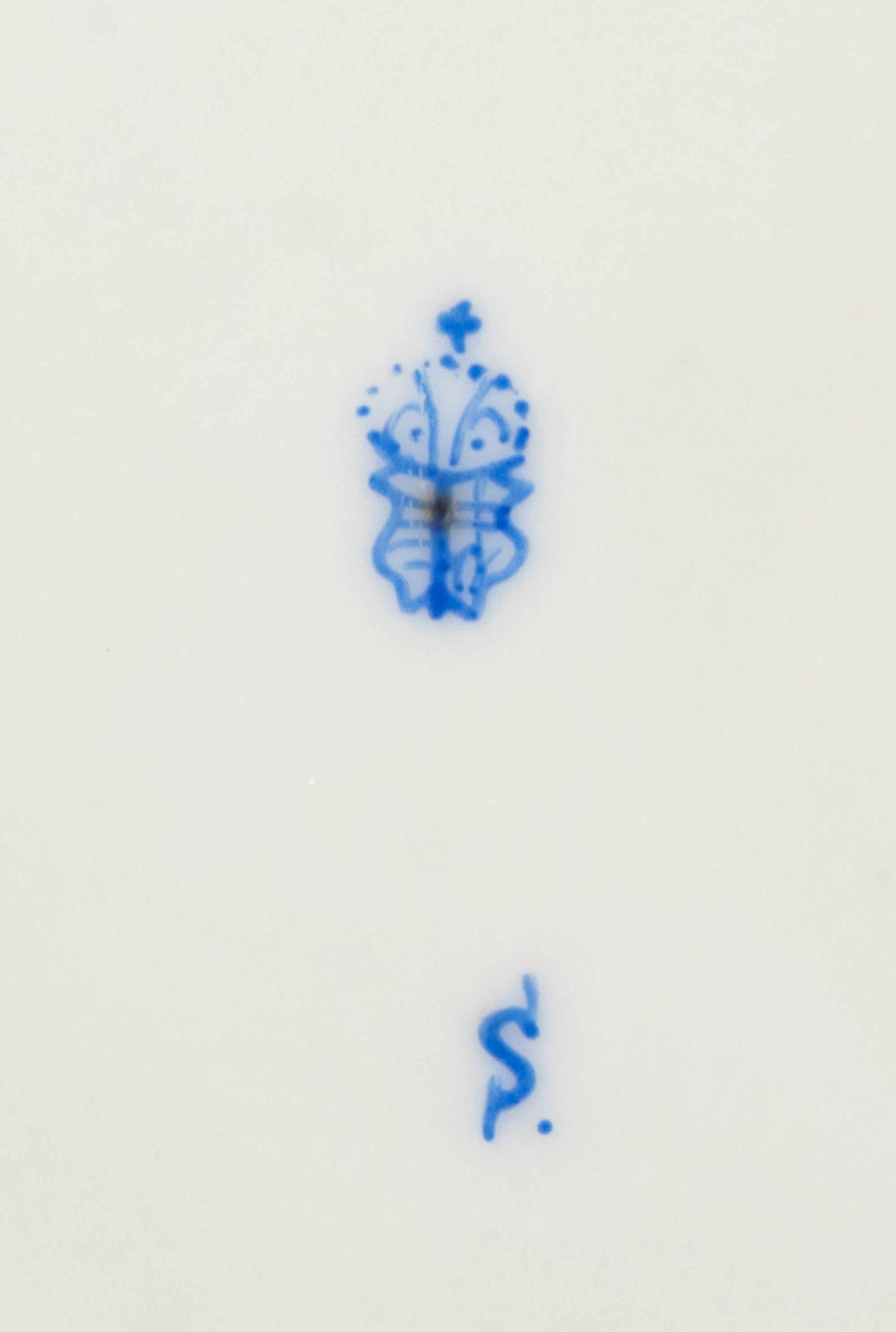 A Herend Porcelain Dessert Service