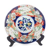 39 Japanese Imari and Kutani Porcelain Bowls, Plates, and Chargers