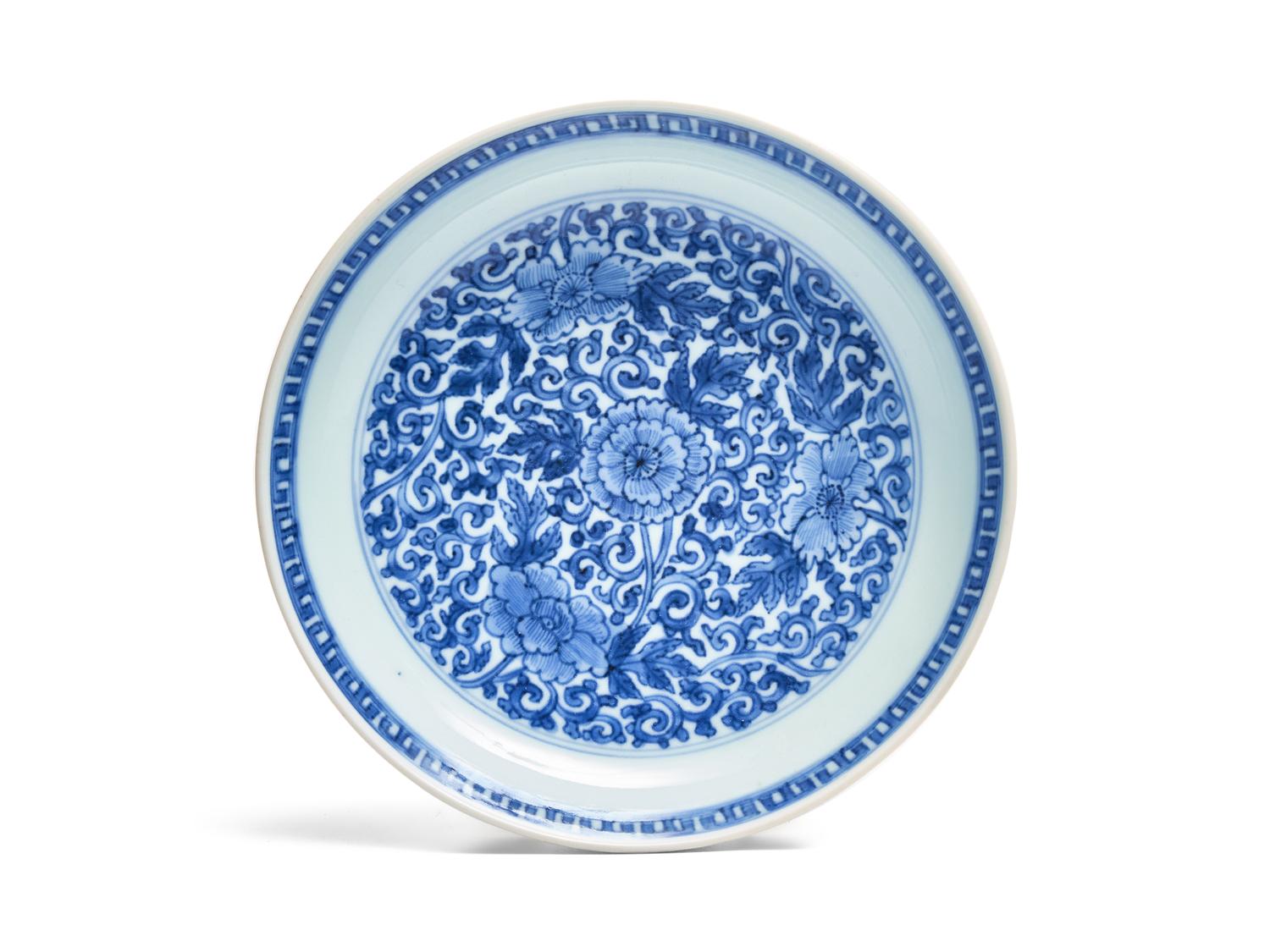 A Chinese Blue and White Porcelain Dish, Qing Dynasty, 18th/19th Century