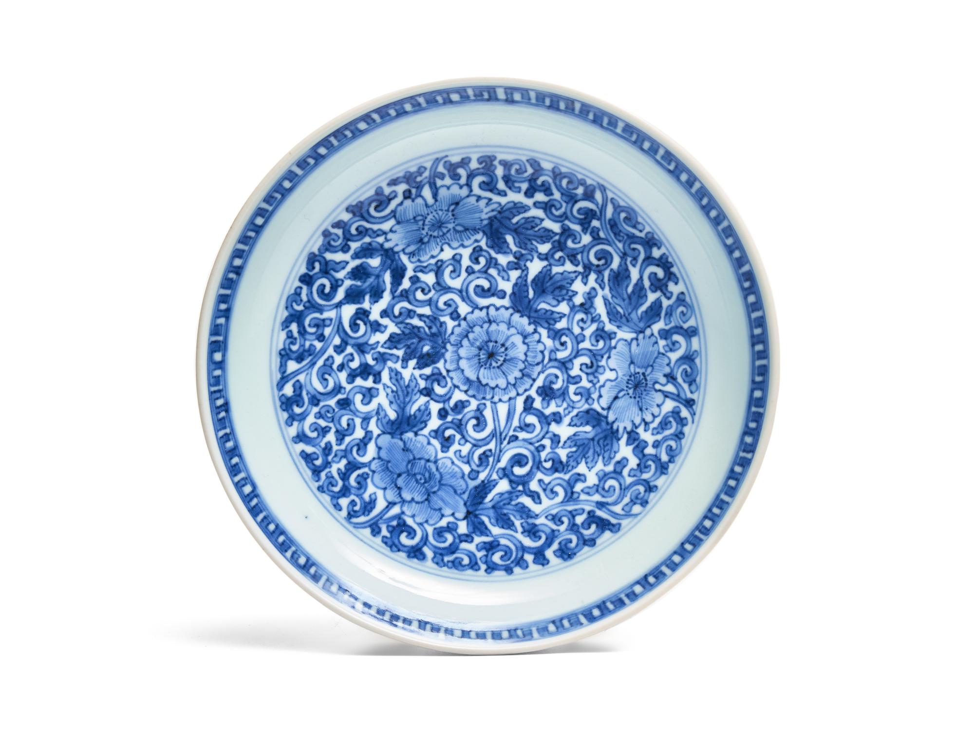A Chinese Blue and White Porcelain Dish, Qing Dynasty, 18th/19th Century