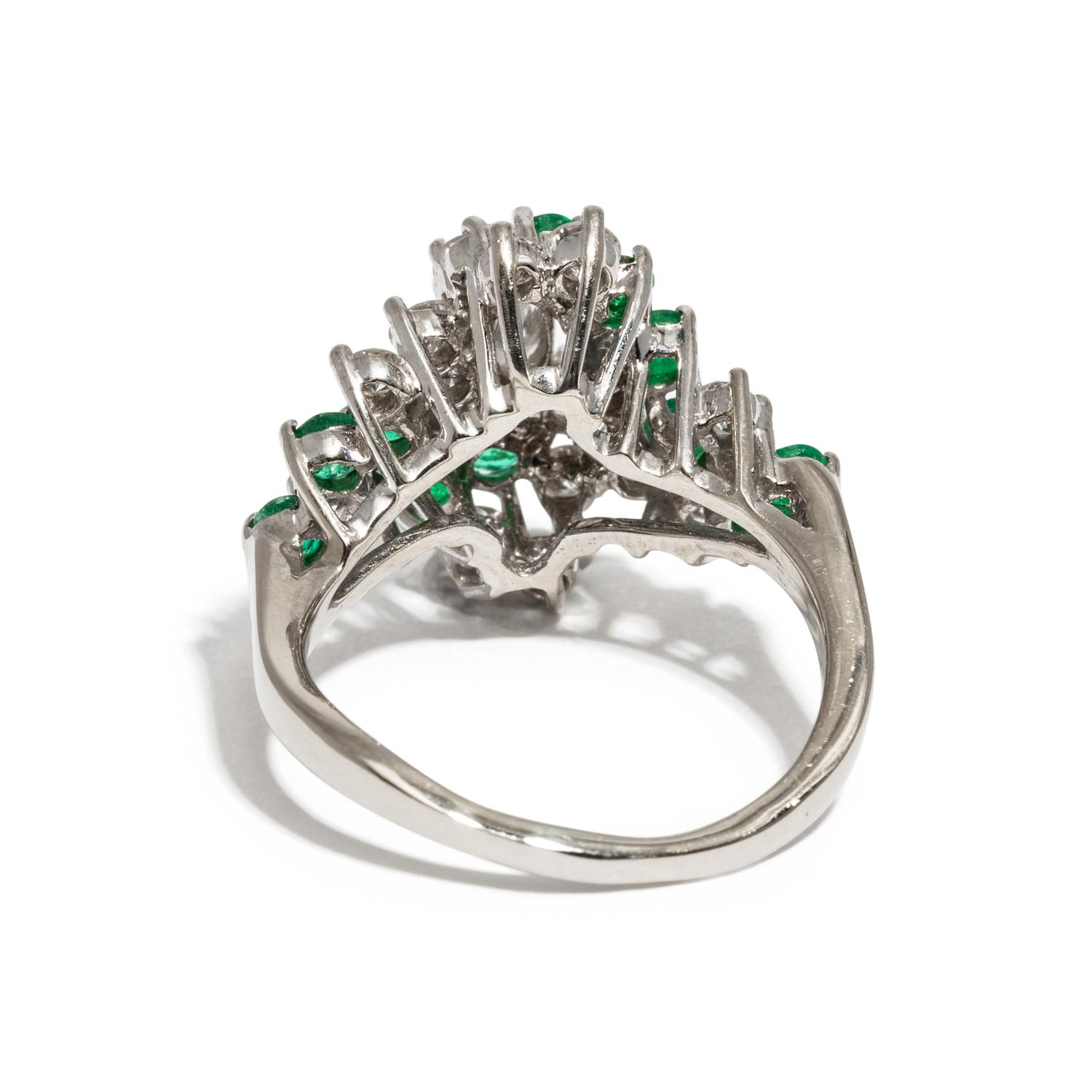 DIAMOND AND EMERALD RING