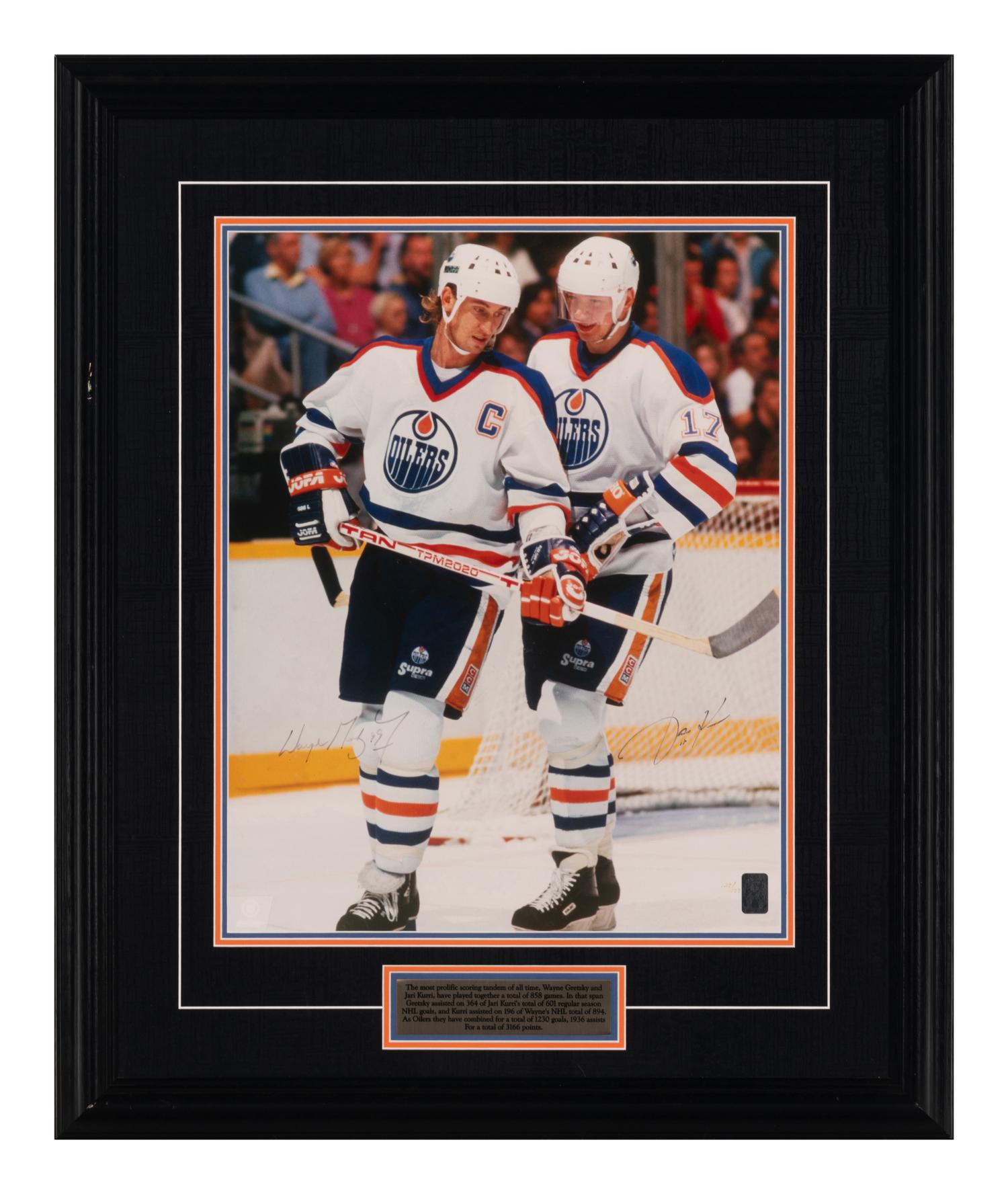 A Group of Hockey Hall of Fame Signed Autographs Featuring Wayne Gretzky and Mario Lemieux