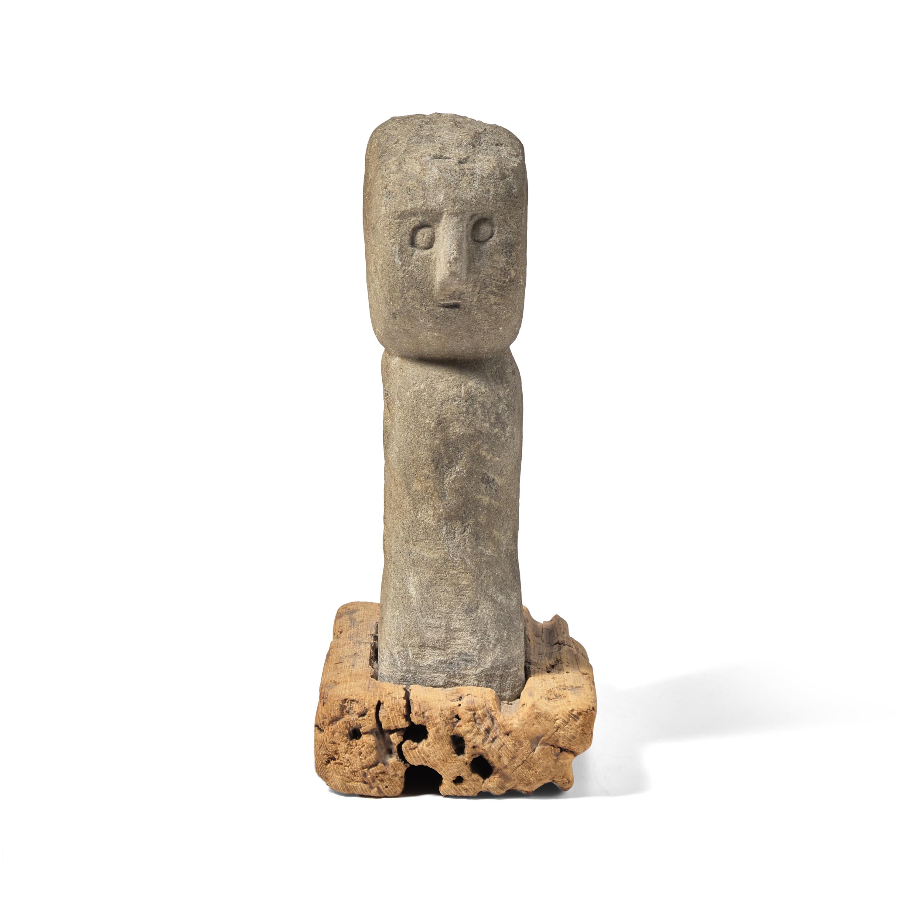 William Edmondson (1874-1951) — Gi rl With Braided Hair
