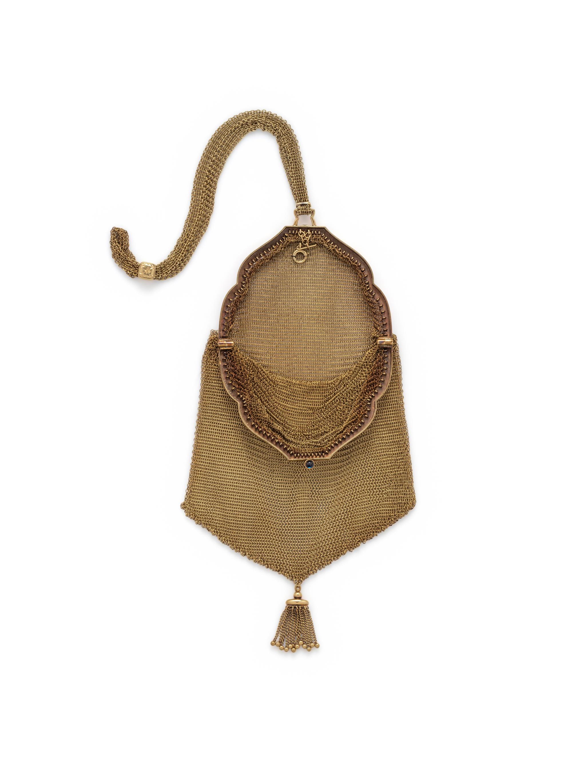 ANTIQUE, YELLOW GOLD MESH PURSE
