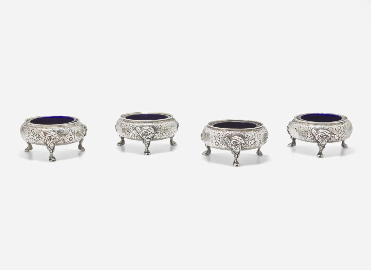 A set of four Victorian sterling silver salt cellars, John Evans II, London, 1845