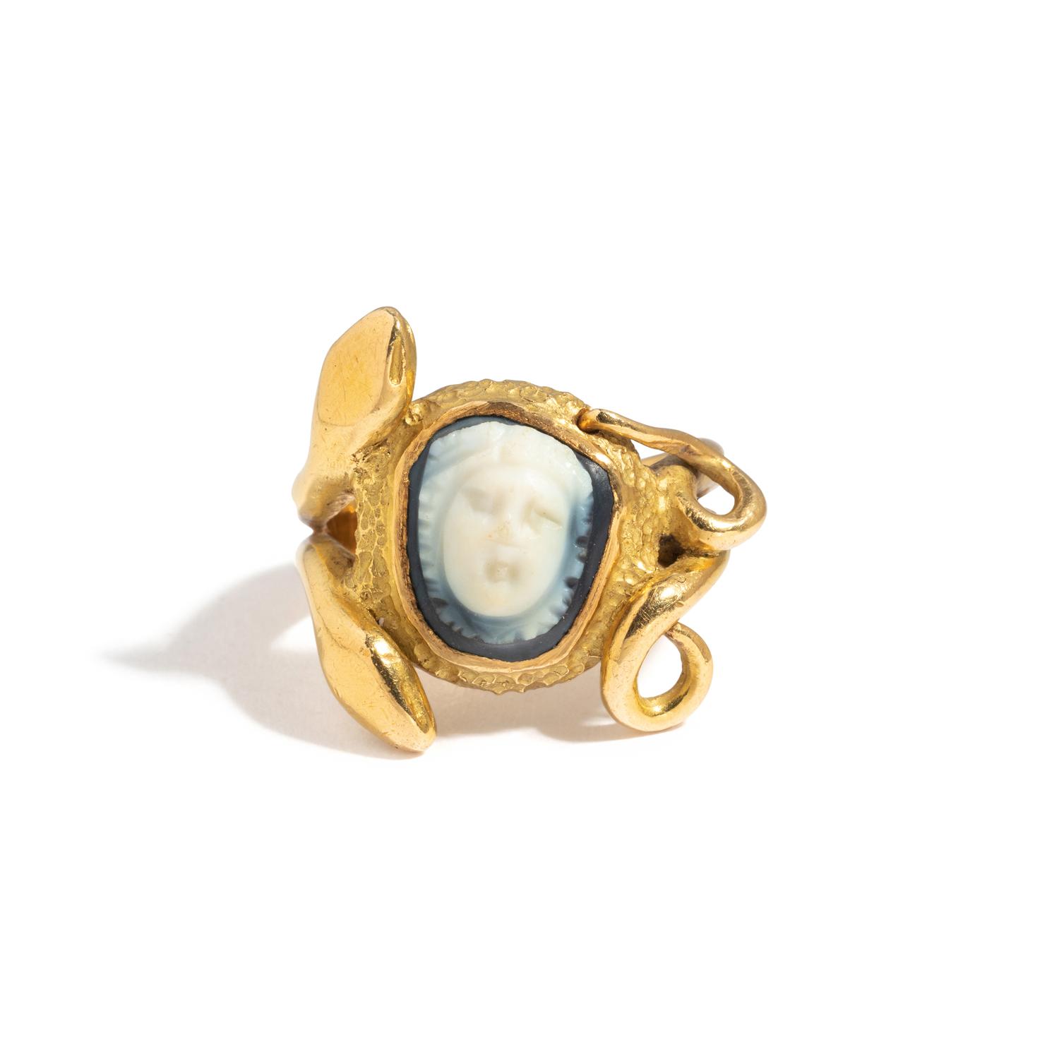 A Roman Onyx Cameo with the Head of Medusa — Set in a gold ring