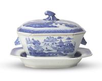 A Canton Export Porcelain Tureen and Tray