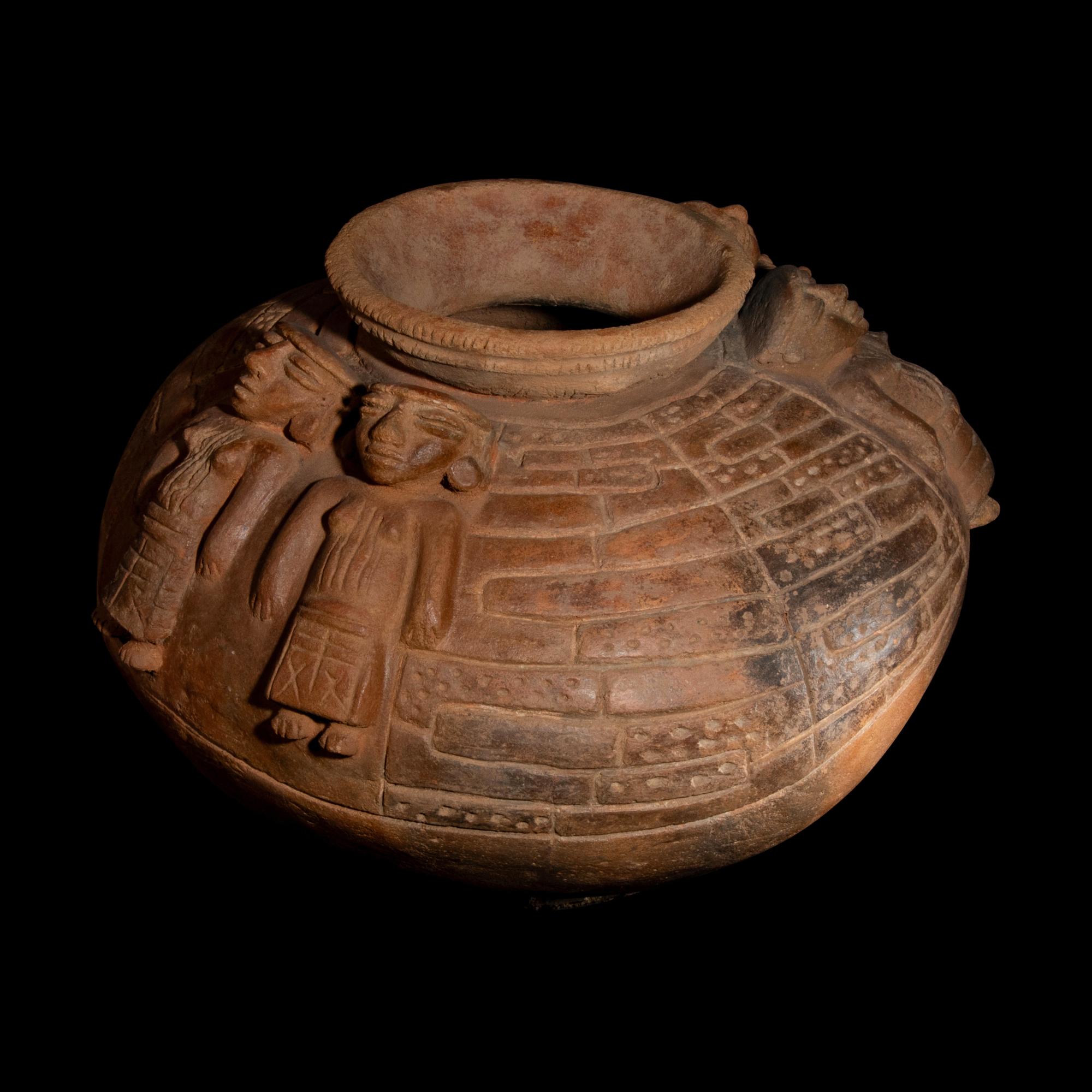 A Sinu Marriage Vessel