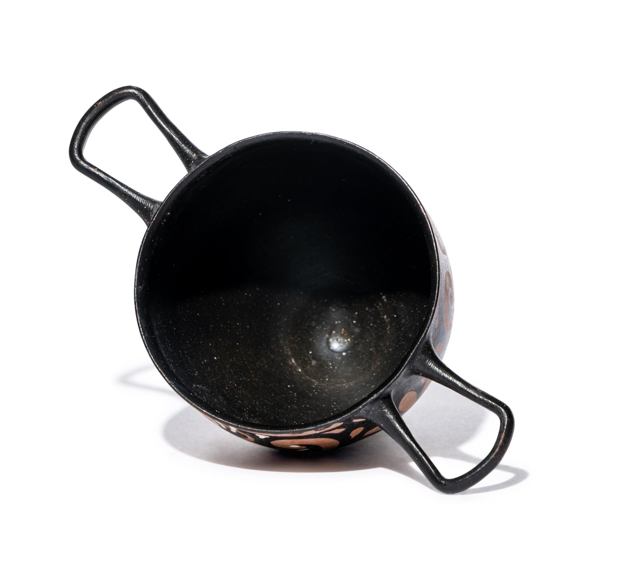 An Apulian Red-Figured Skyphos