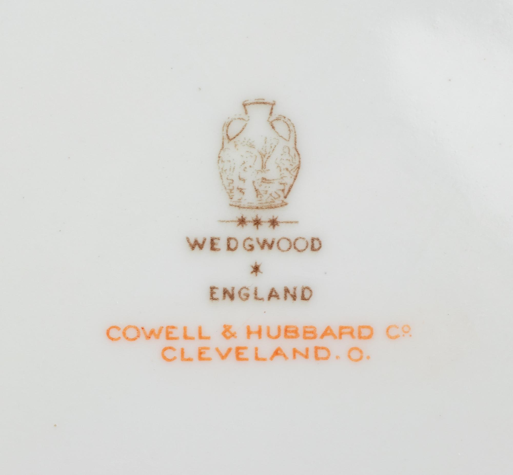 An E.J. Everard Signed Wedgwood Dessert Service with an Associated Set of Twelve Plates