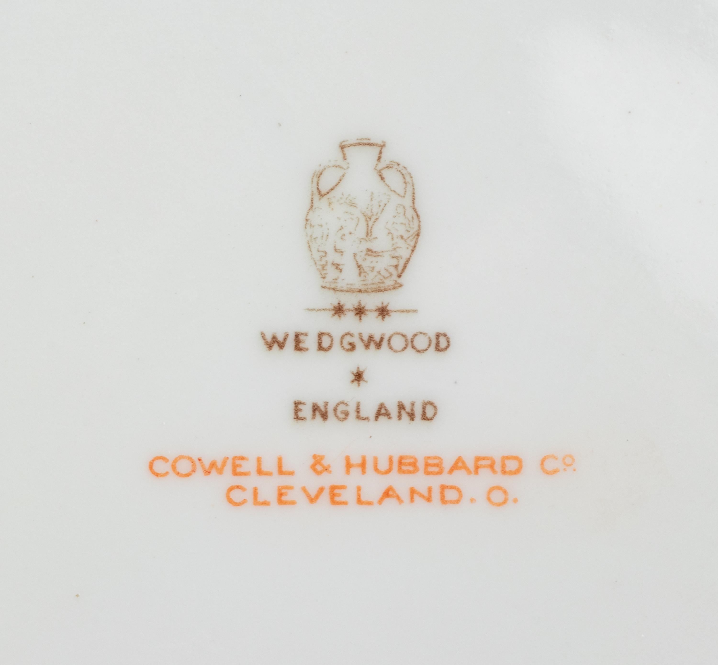 An E.J. Everard Signed Wedgwood Dessert Service with an Associated Set of Twelve Plates