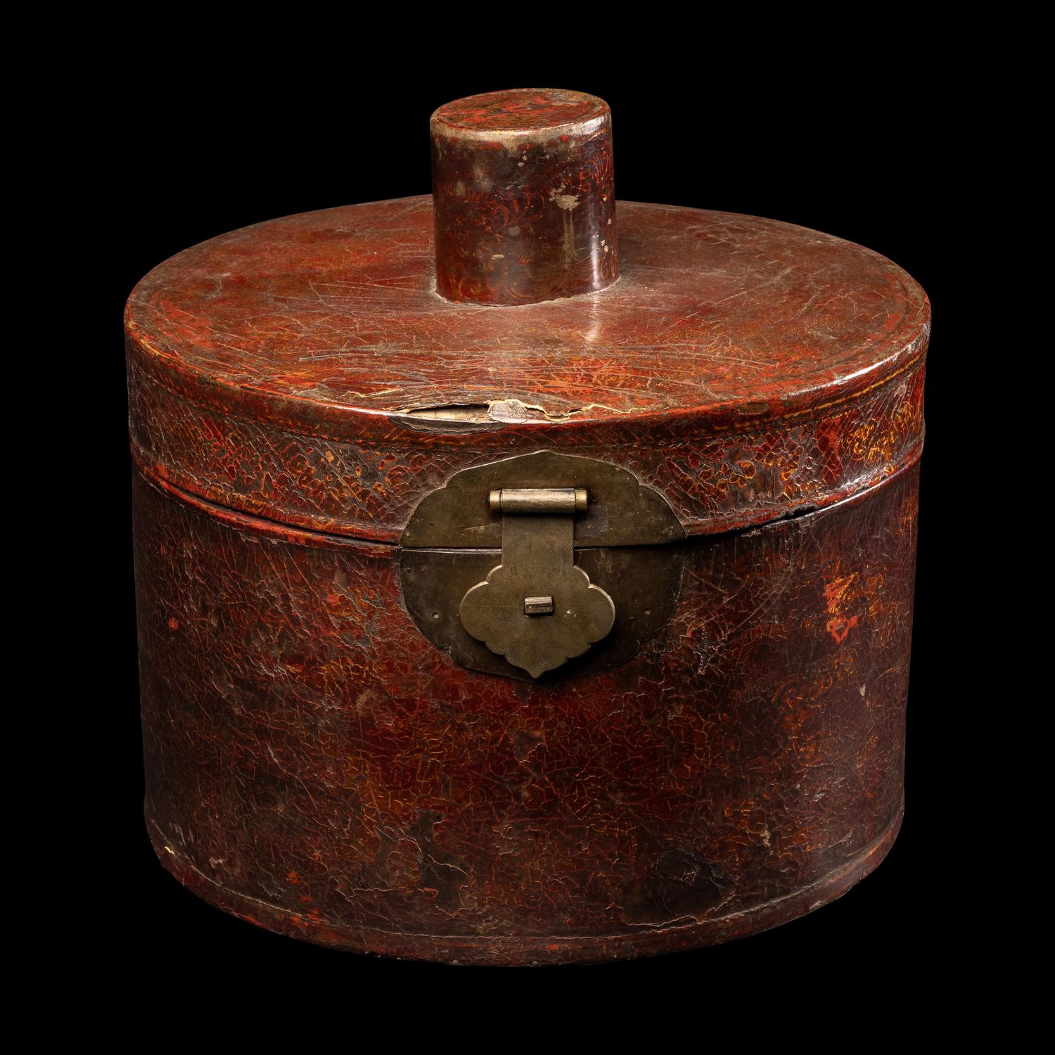 A Korean Lacquer Hat Box
