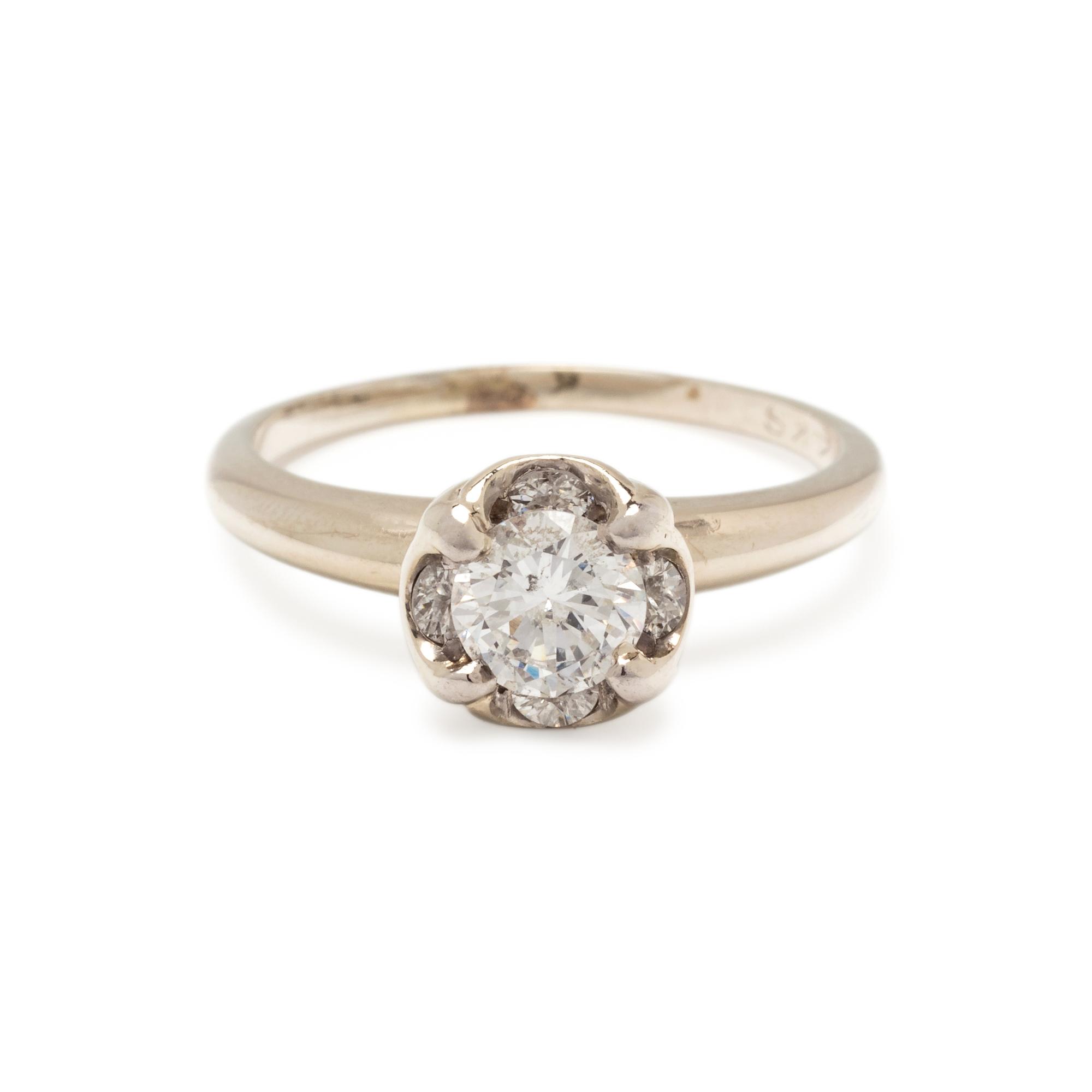 DIAMOND RING